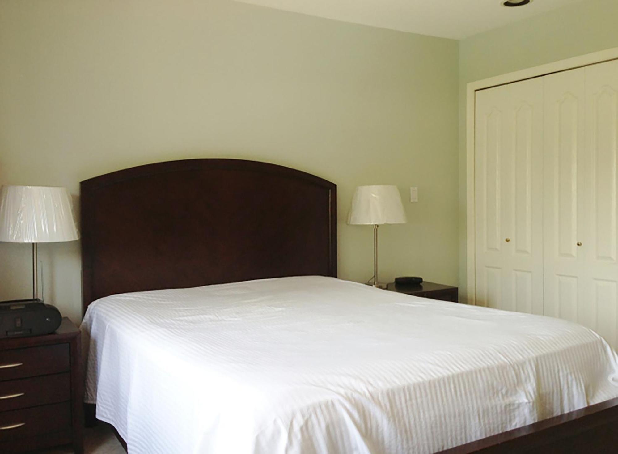 Queen Room with Sofa Bed