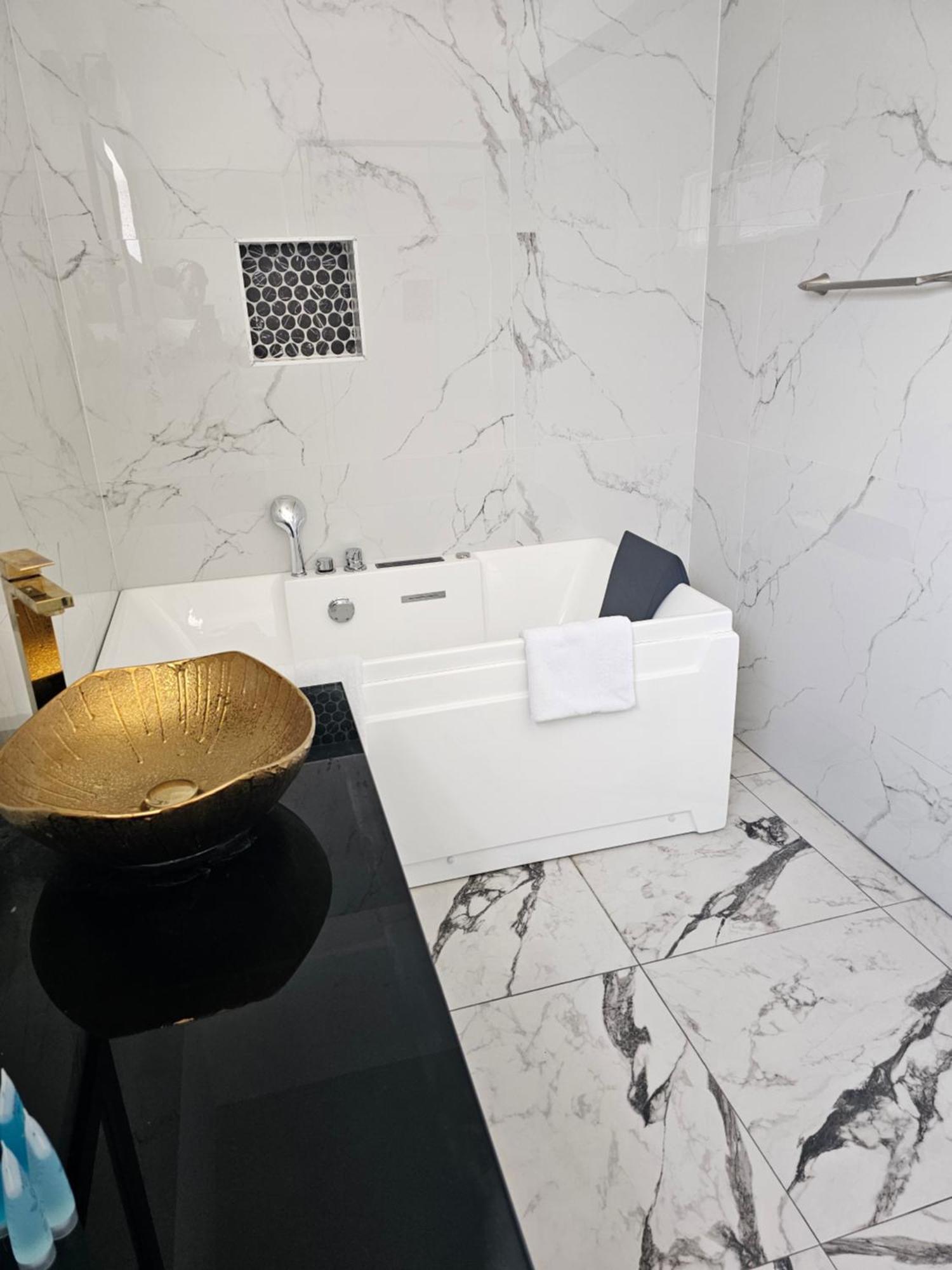 King Suite with Sea View