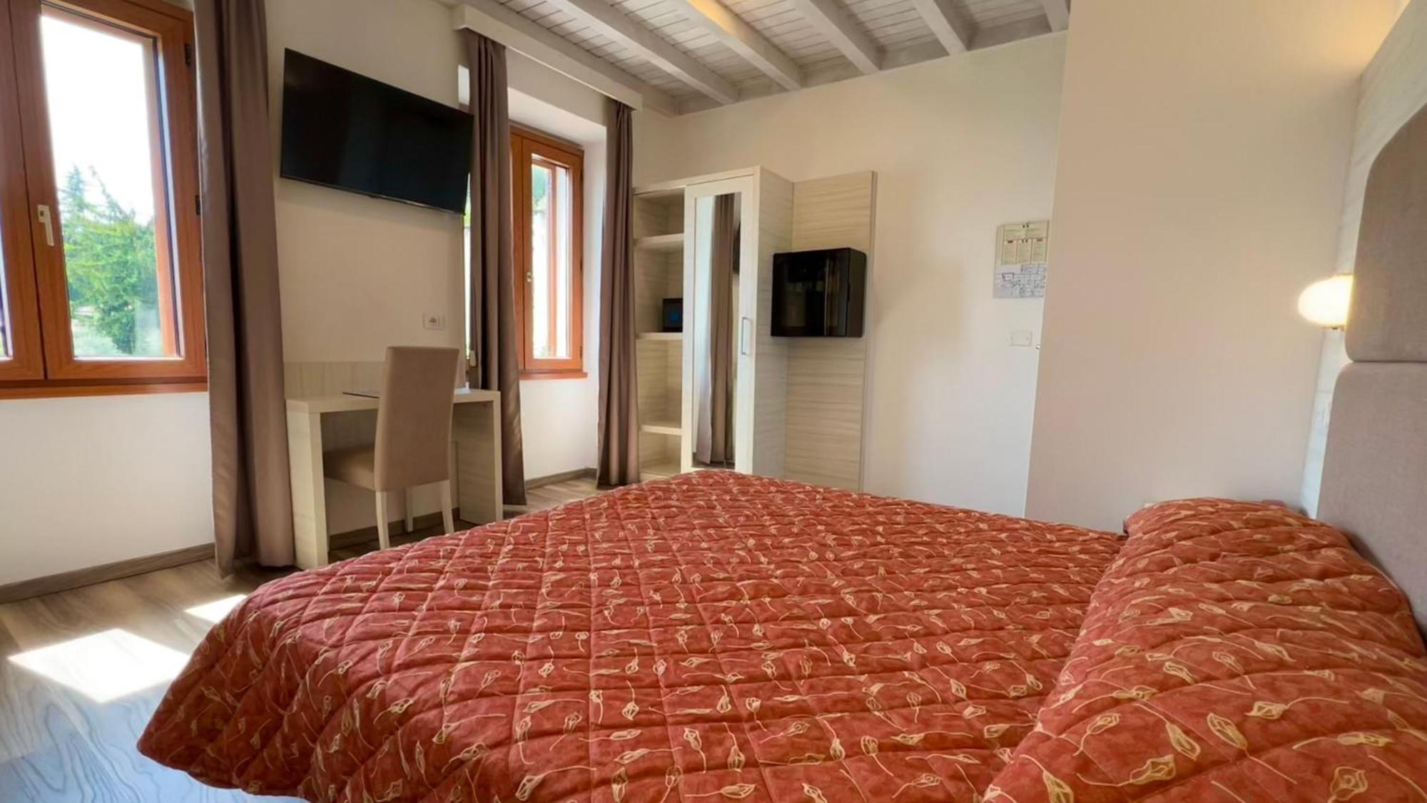 Zimmer mit Queensize-Bett und Seeblick