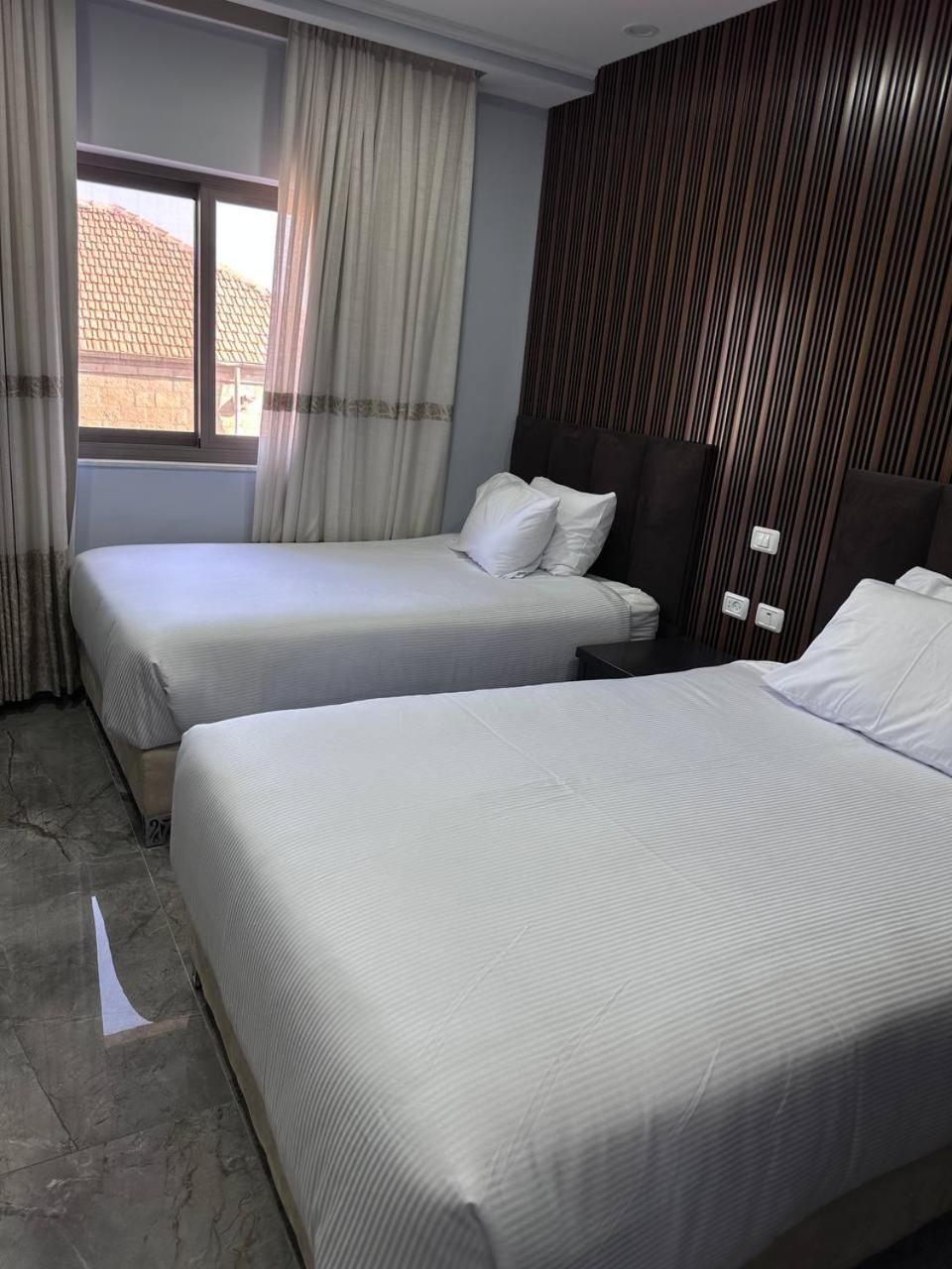 Single Room,1580400389:JPEG