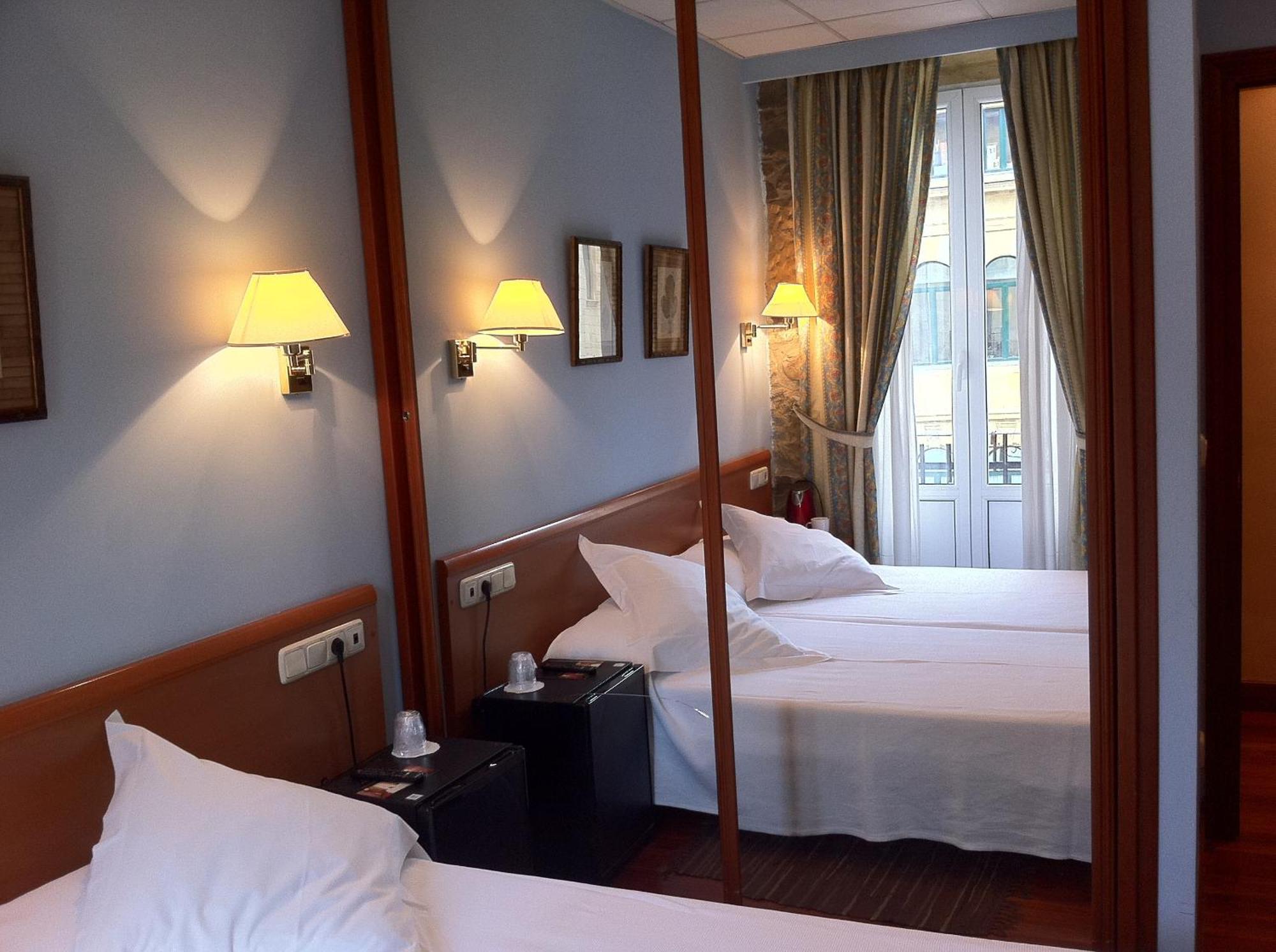 Double Room Private Bathroom