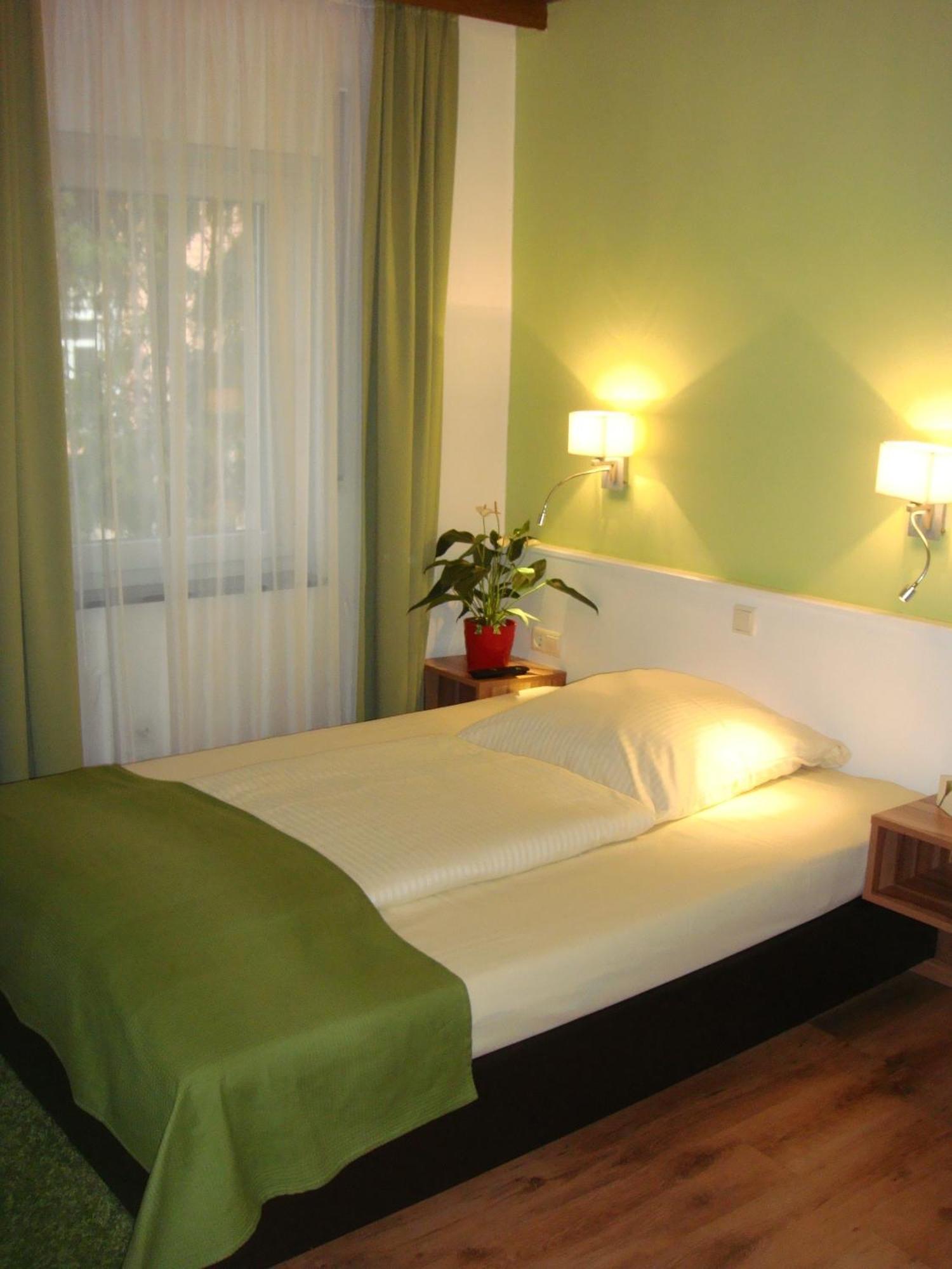 Comfort Single Room