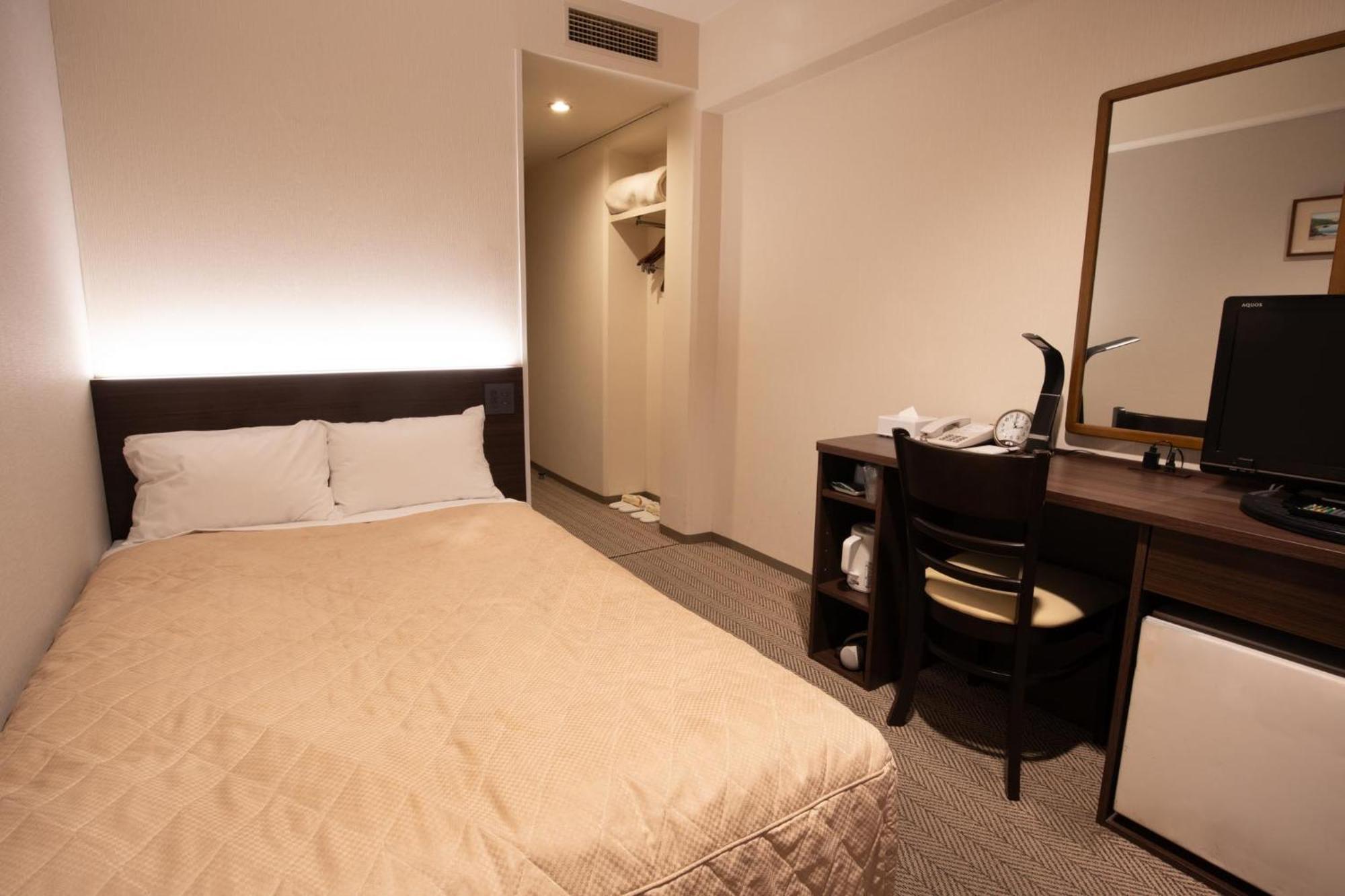 Double Room with Small Double Bed - Smoking