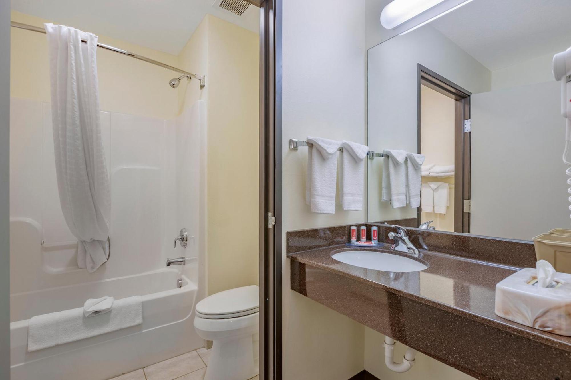Double Room with Two Double Beds - Non-Smoking