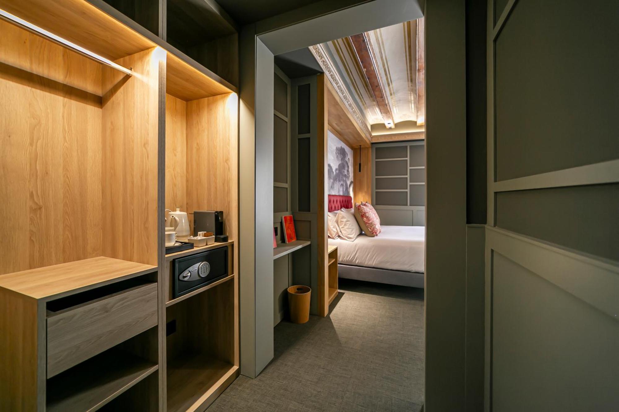 Superior Double Room,1580845573:JPEG