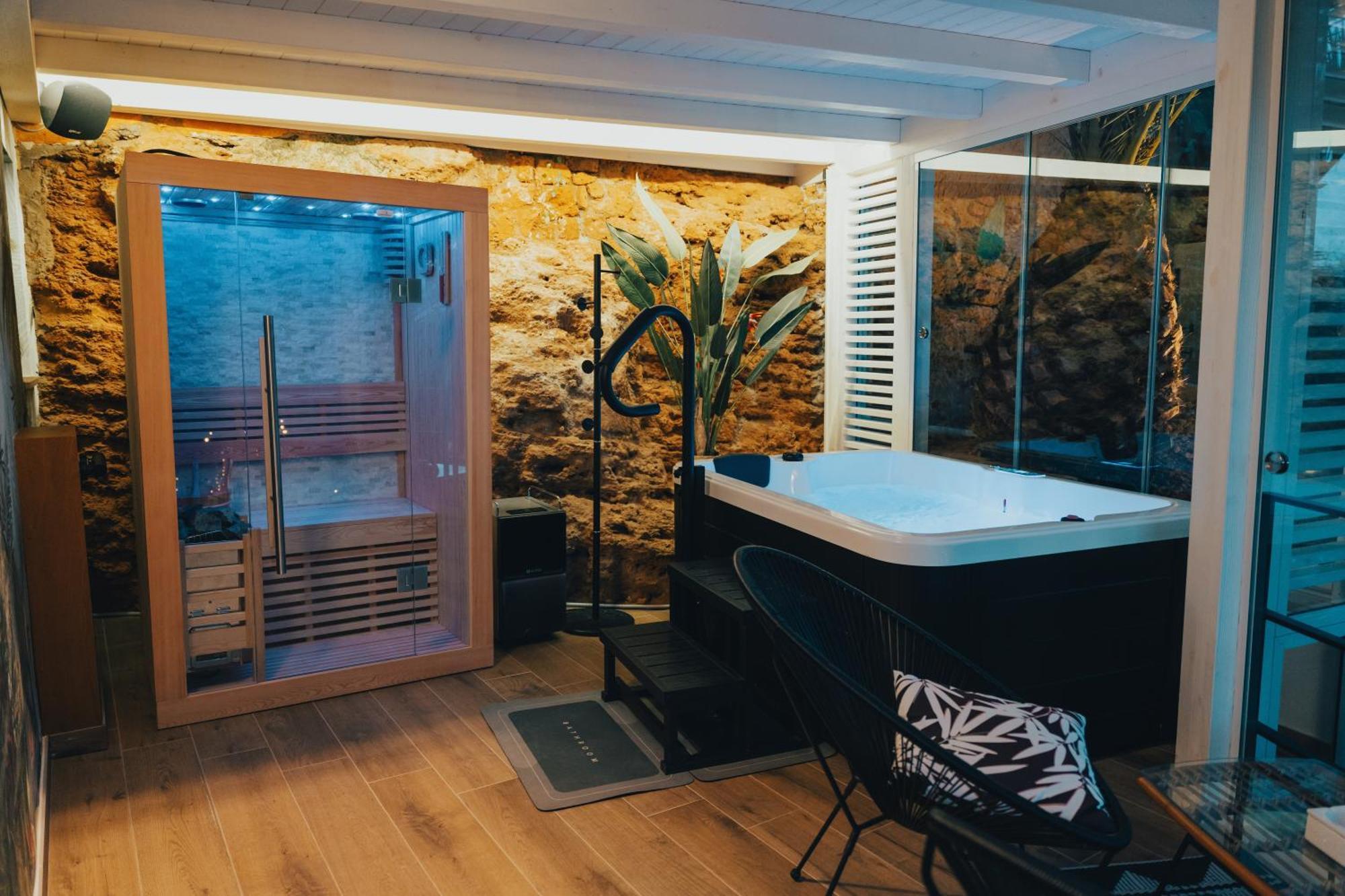Suite with Spa Access