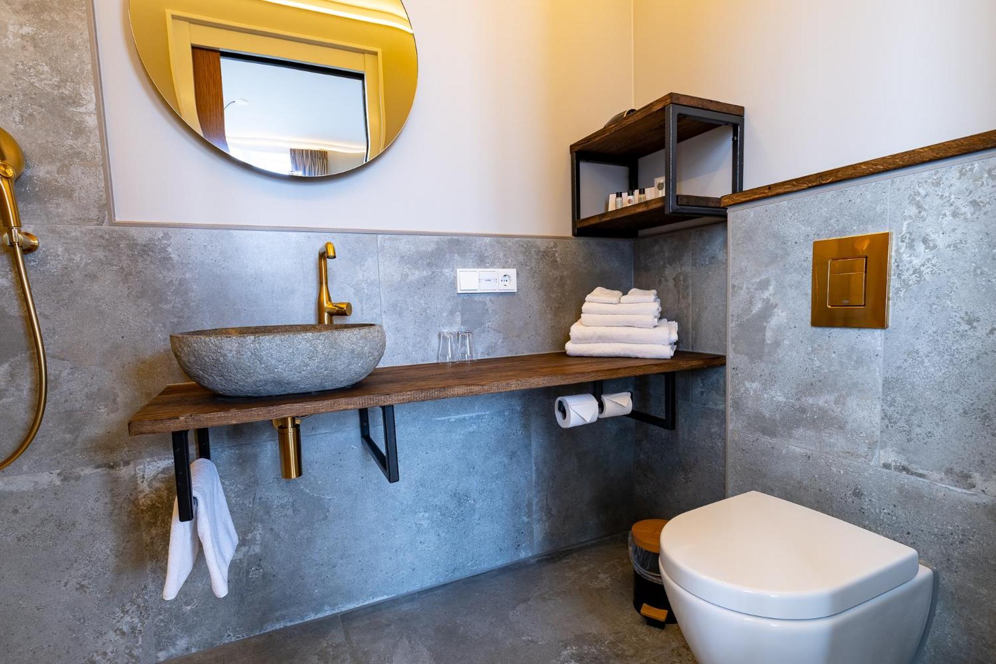 Comfort Room Plus