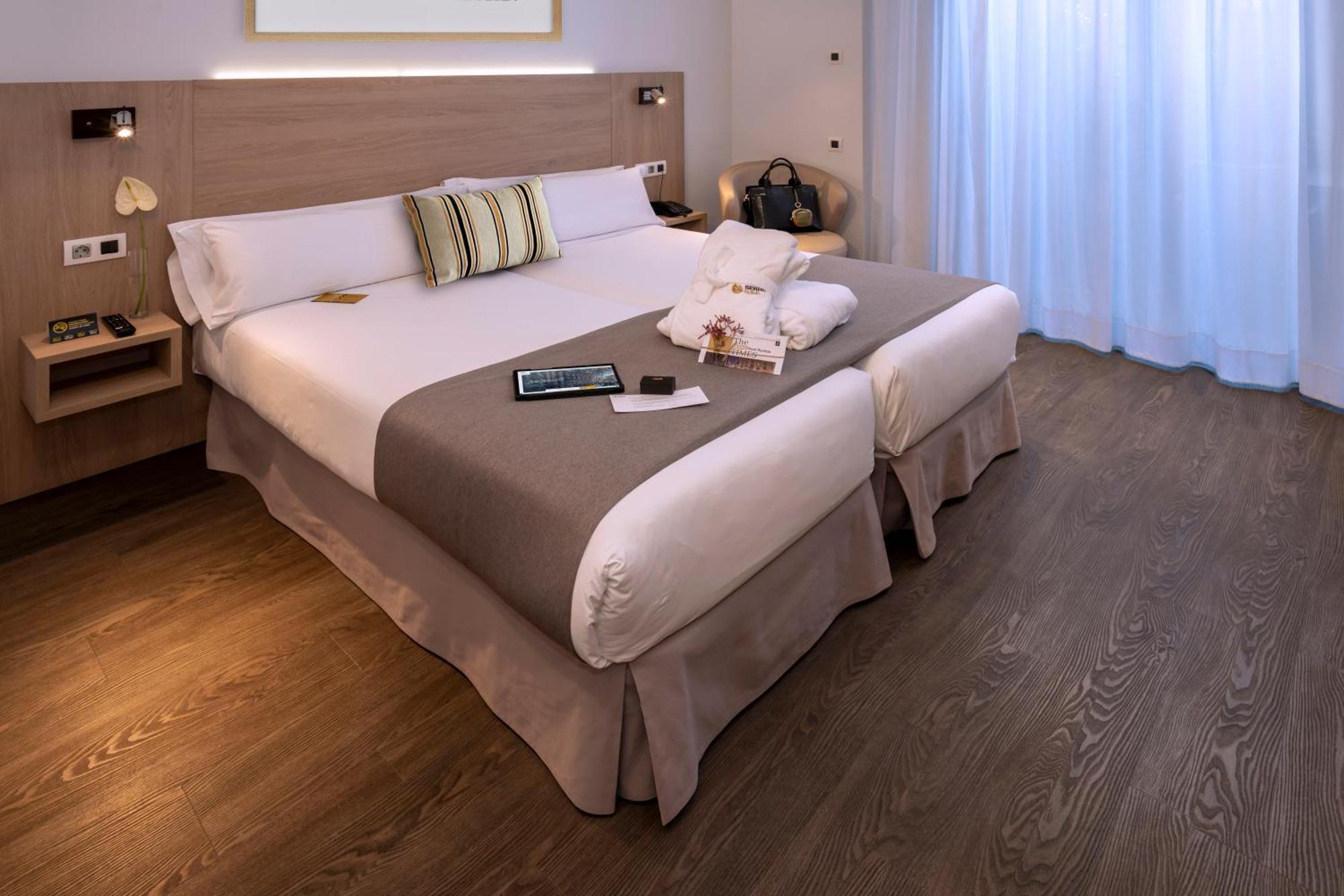 Chambre Double ou Lits Jumeaux Deluxe avec Balcon