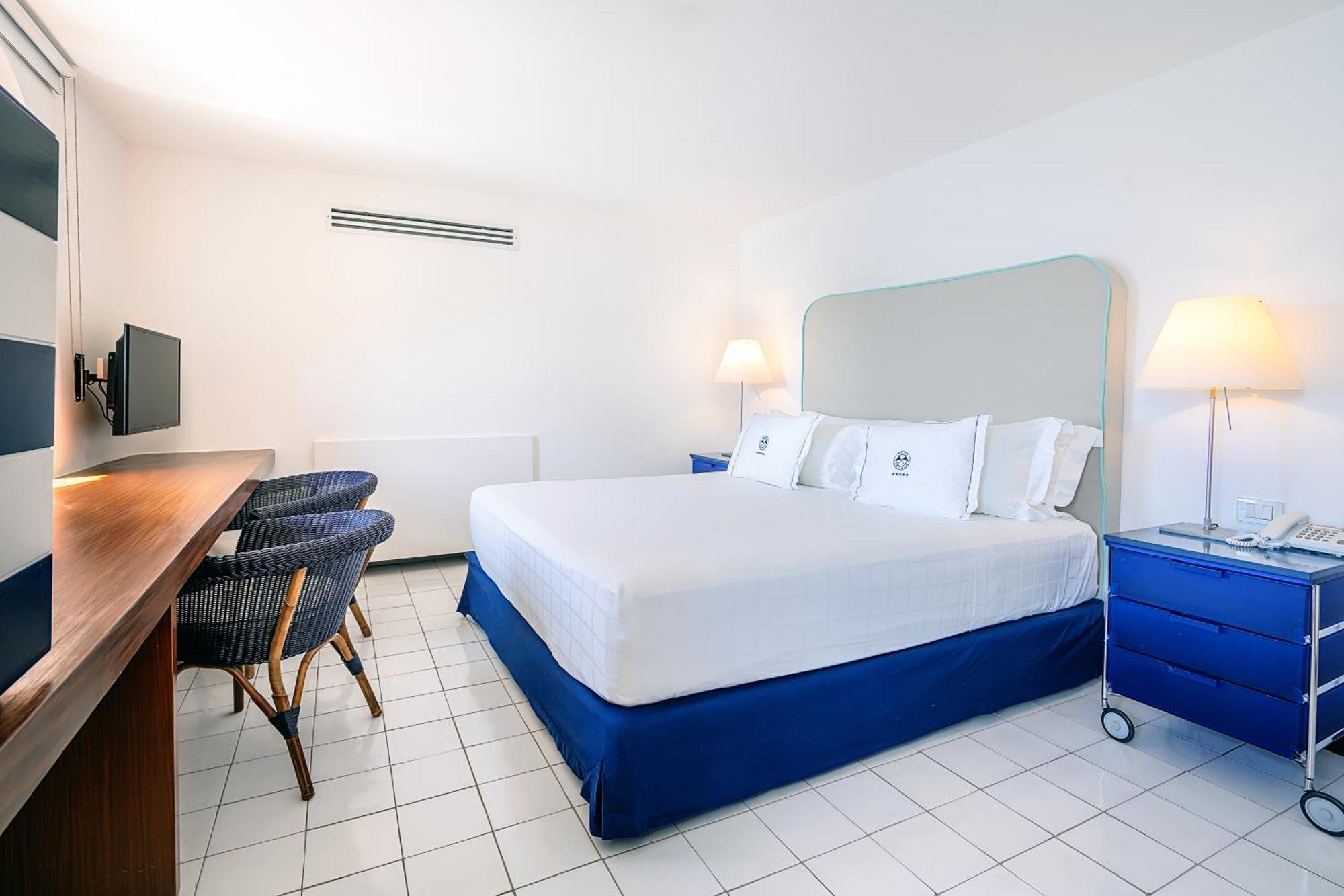 Classic Double Room with Sea View