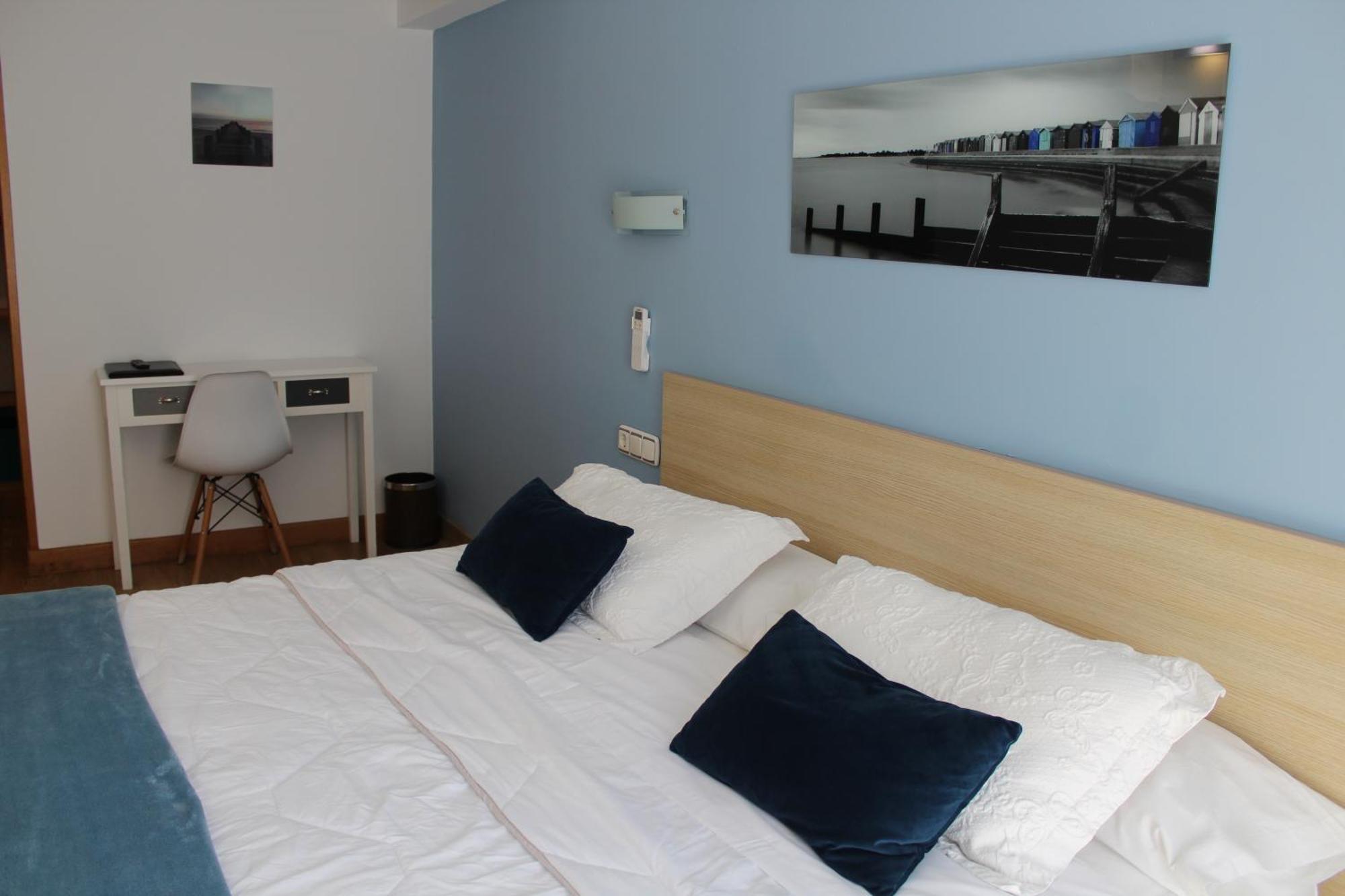 Double or Twin Room Balcony