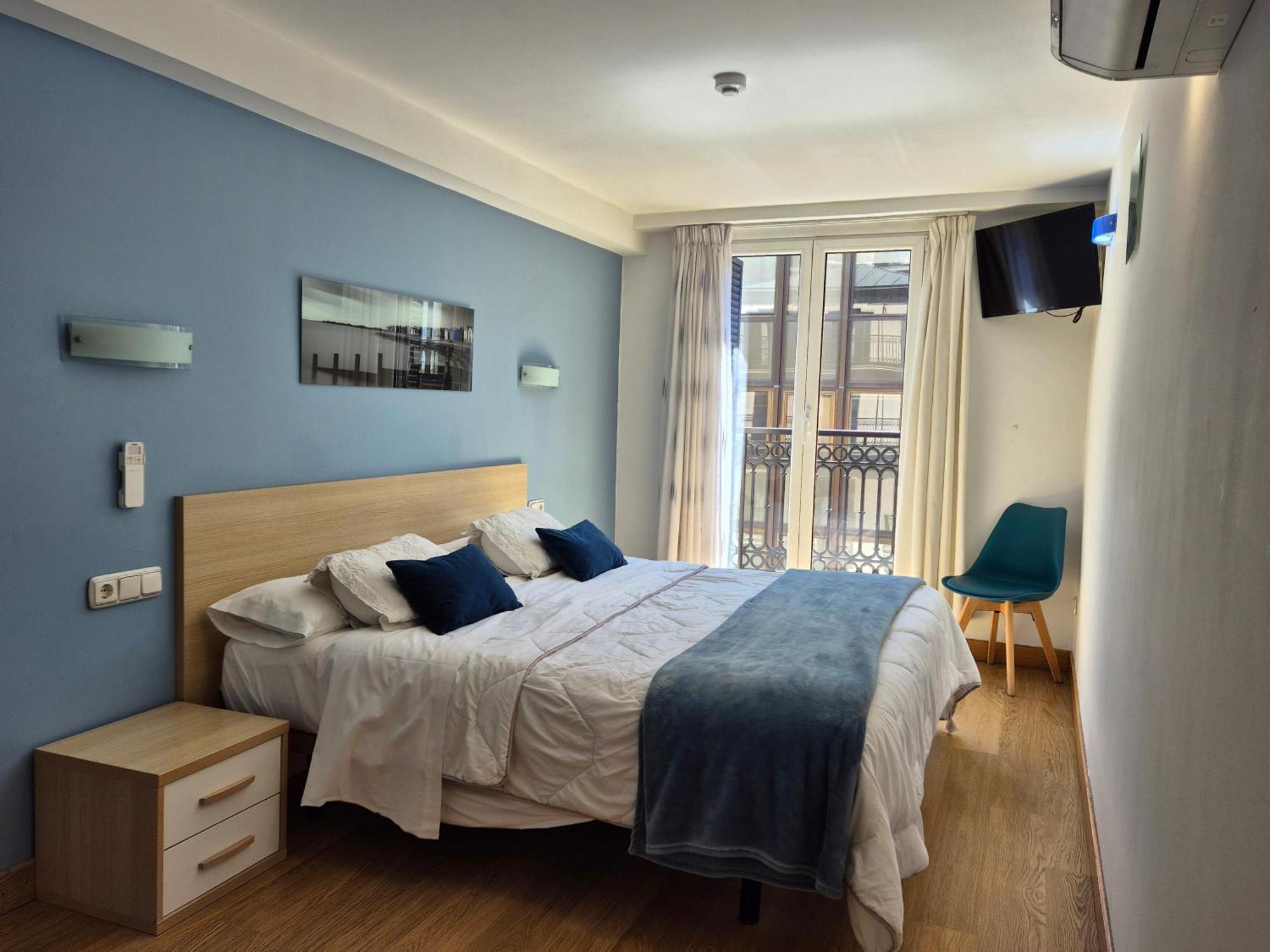 Double or Twin Room Balcony
