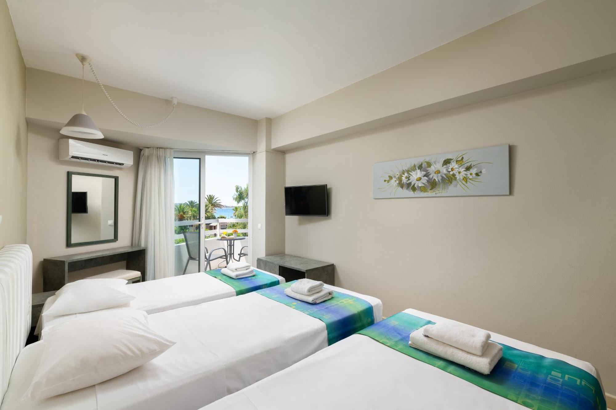 Chambre Triple Supérieure - Vue sur Mer
