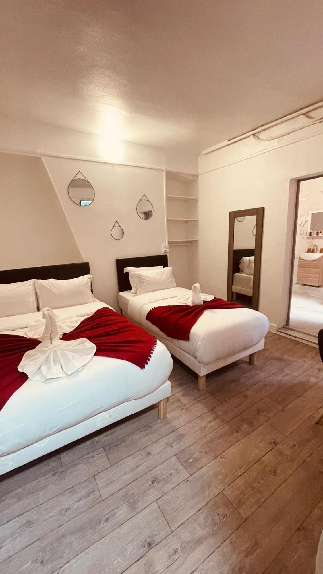 Triple Room