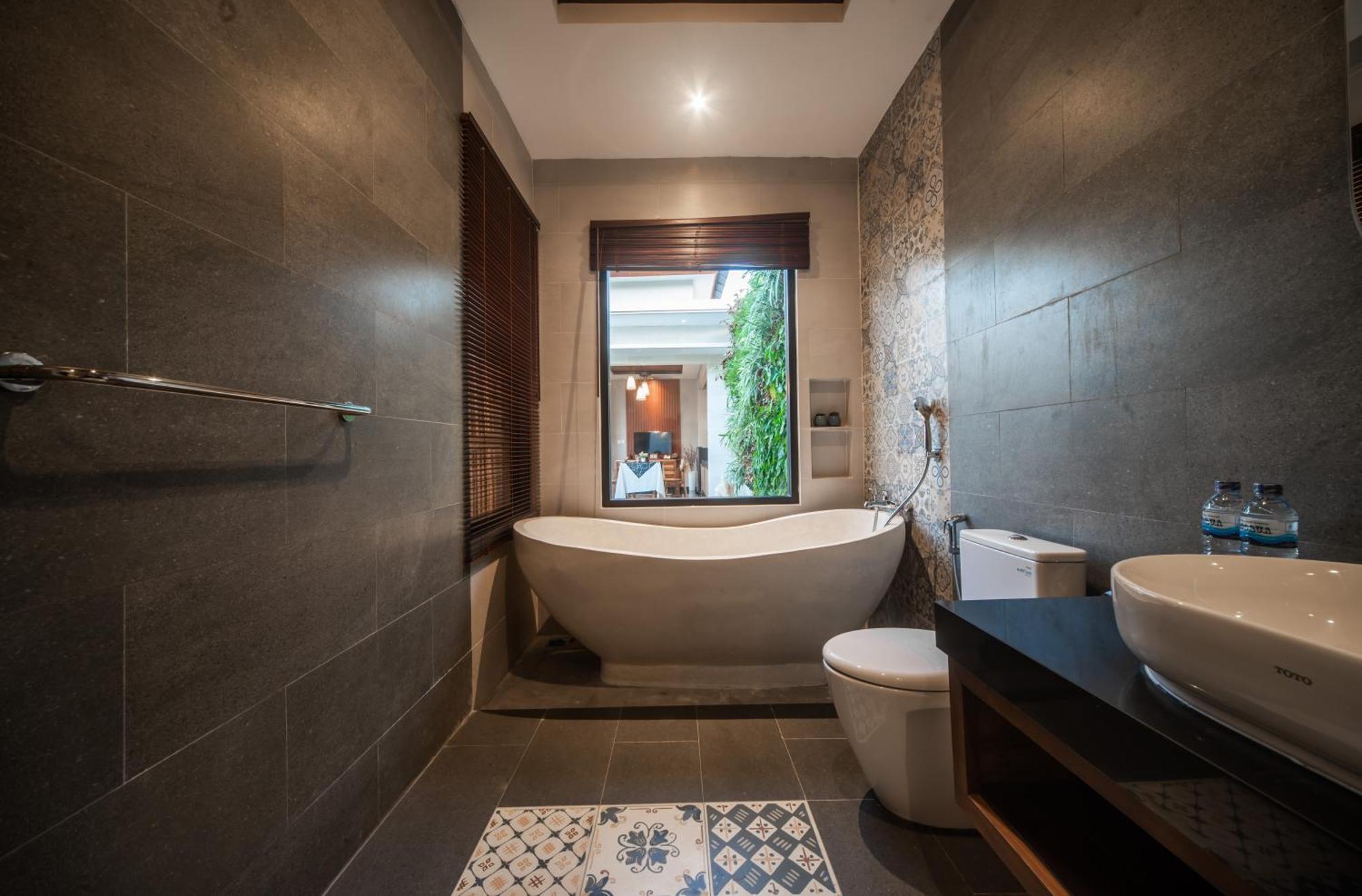 One Bedroom Private with Jacuzzi