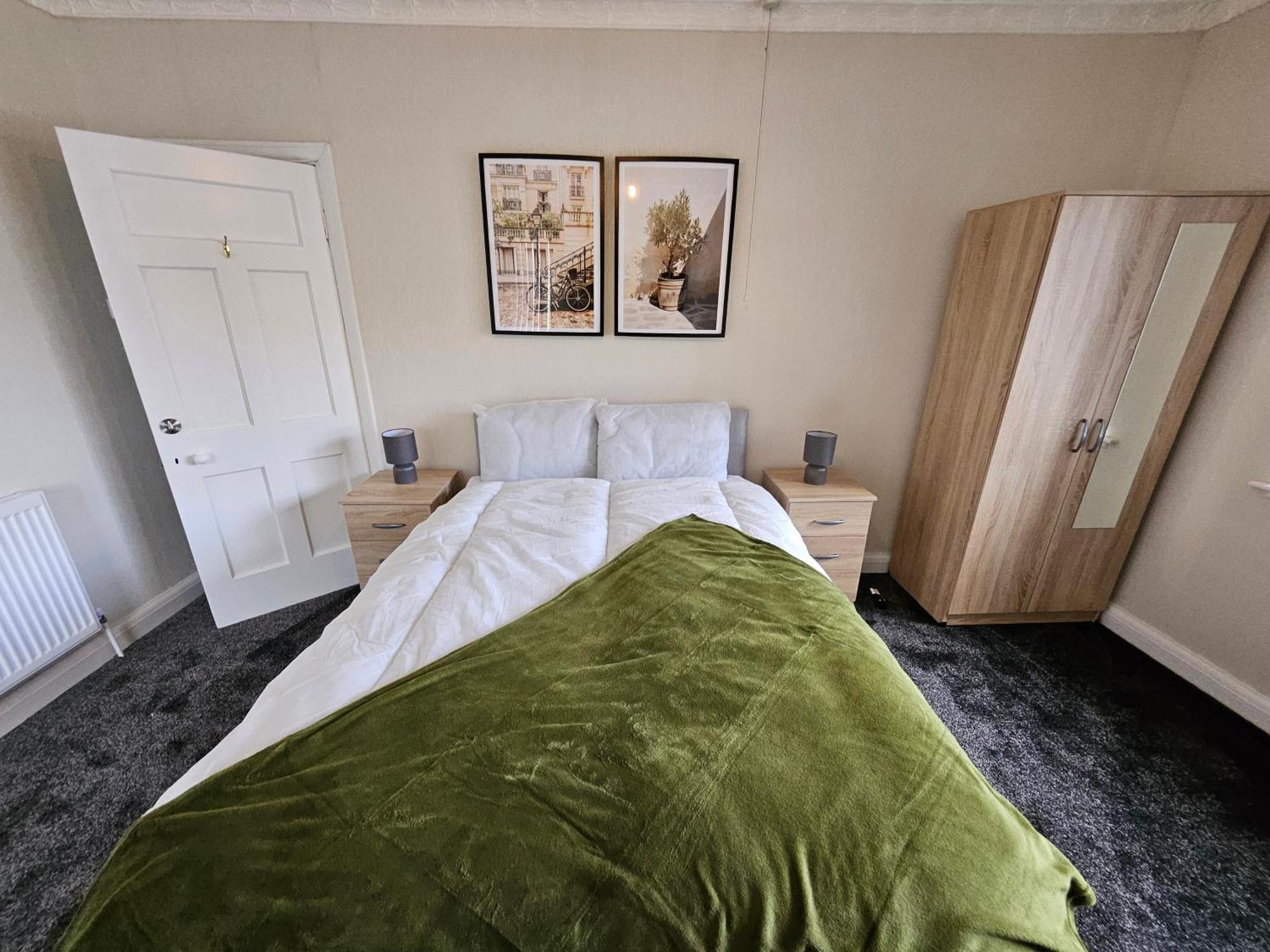 Double Room with Shared Bathroom