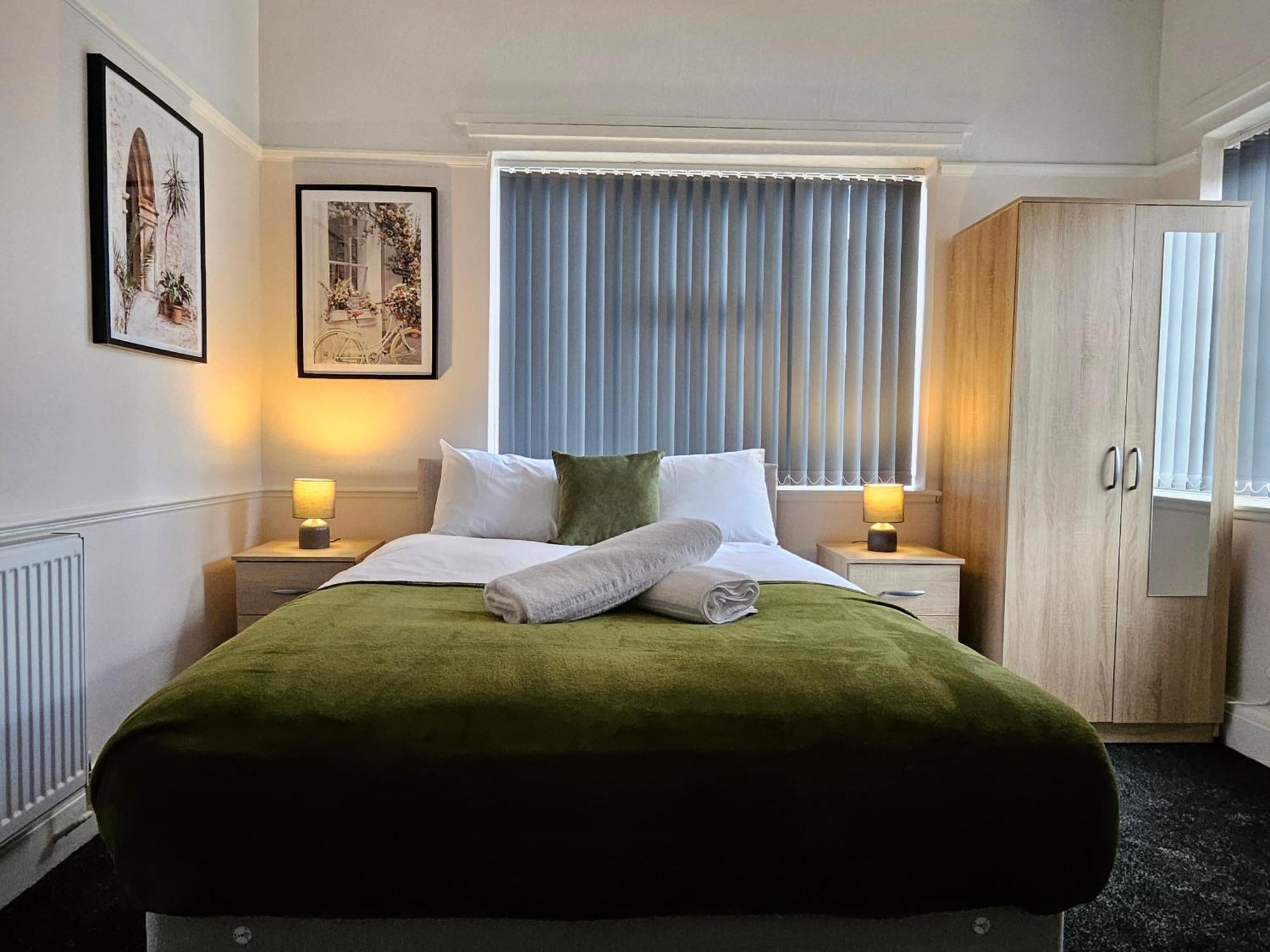 Double Room with Shared Bathroom