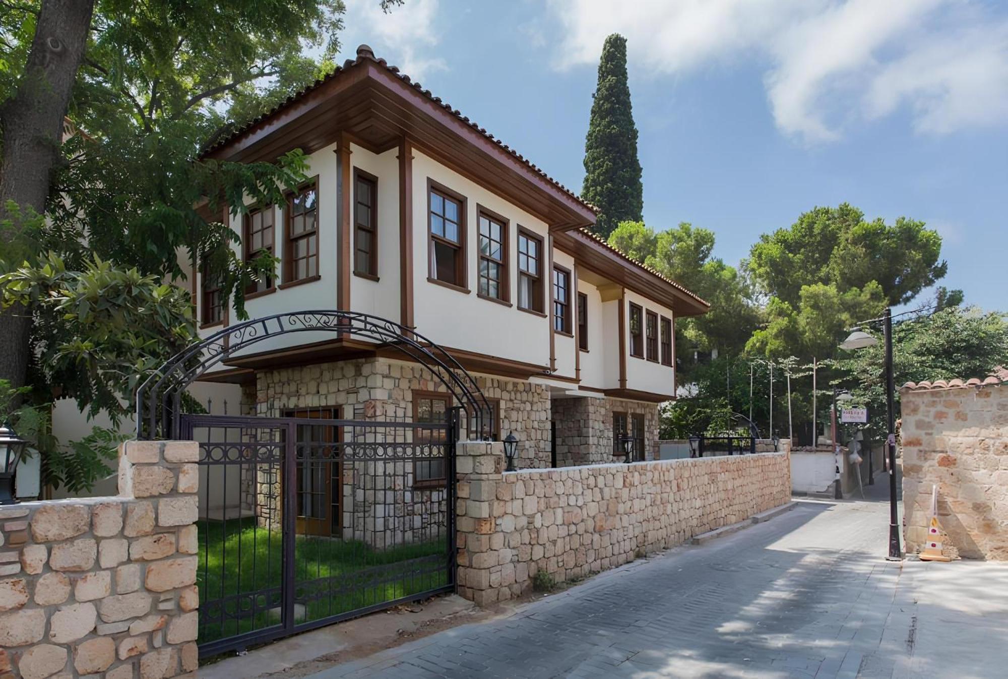 Daire - Bahçe Manzaralı