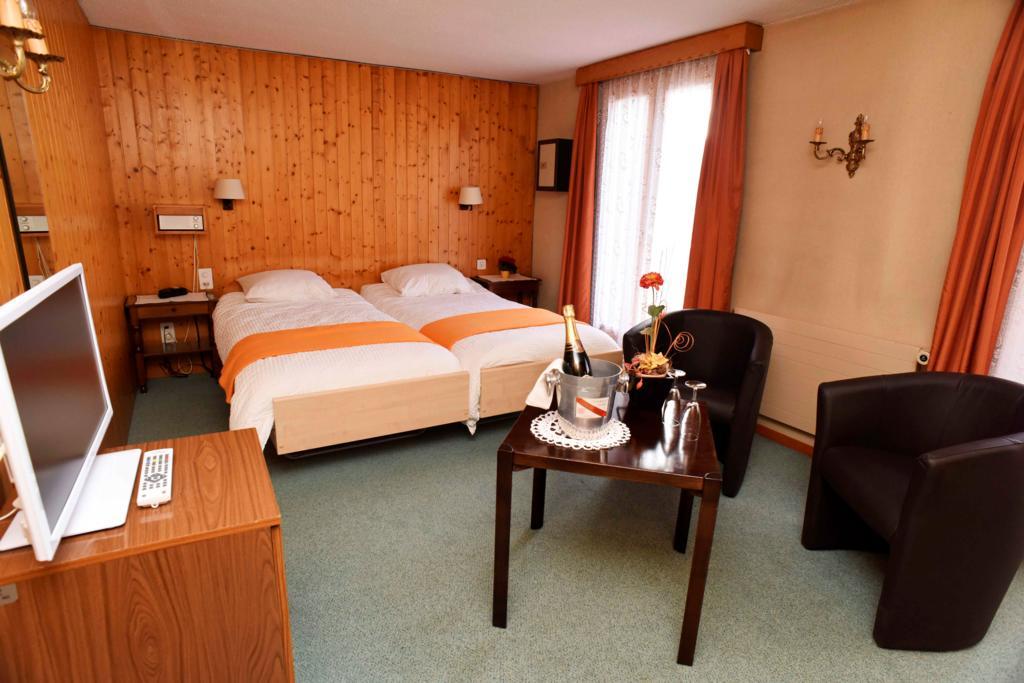 Twin Room South