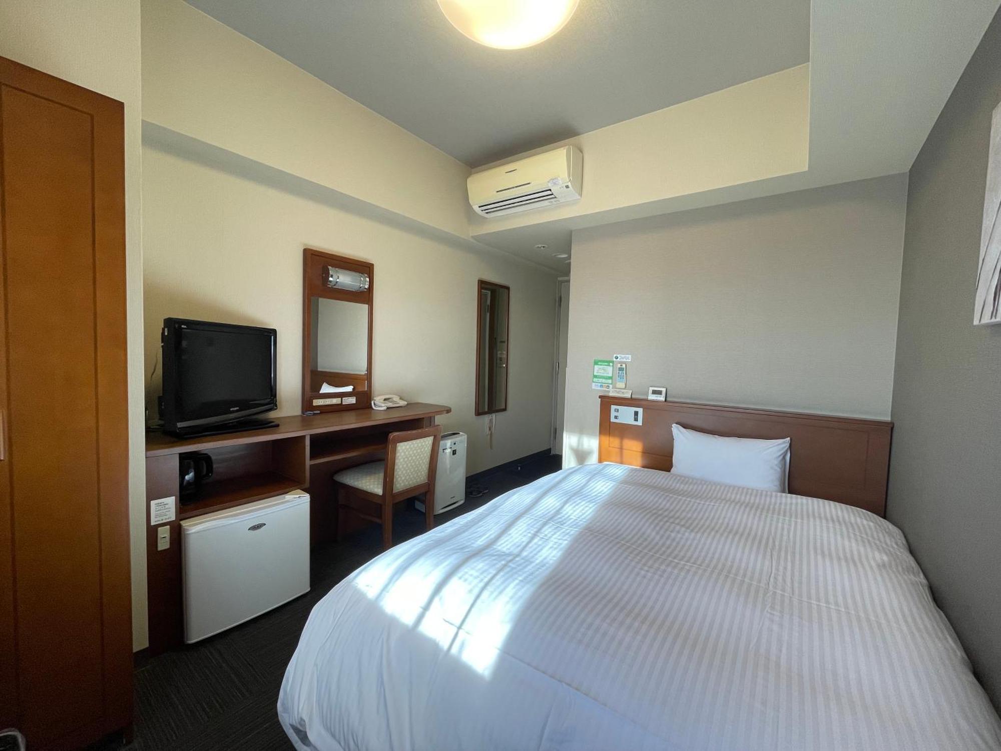 Standard Single Room - Smoking