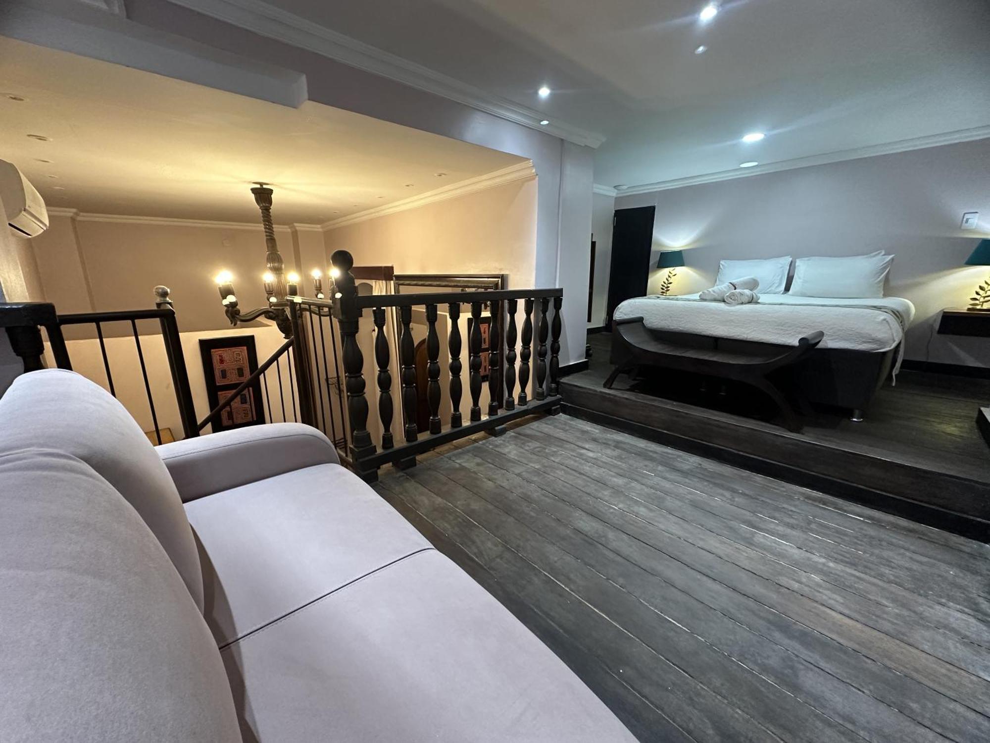 Classic Quadruple Room,1585479306:JPEG