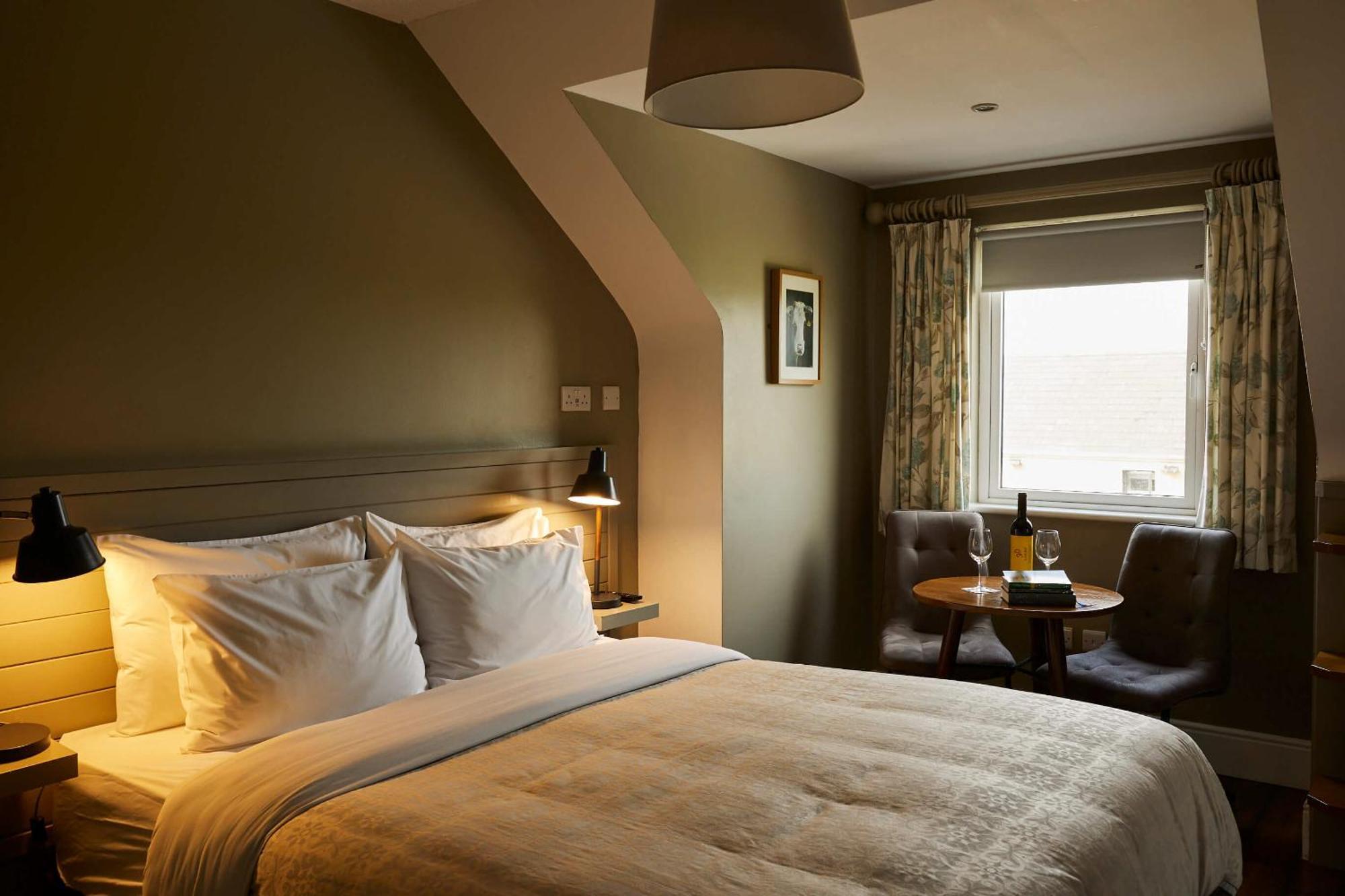 Standard Double Room,1706932600:JPEG