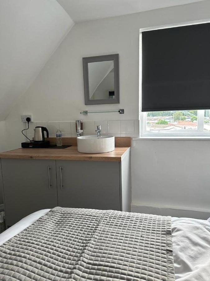 Double Room with Private External Bathroom
