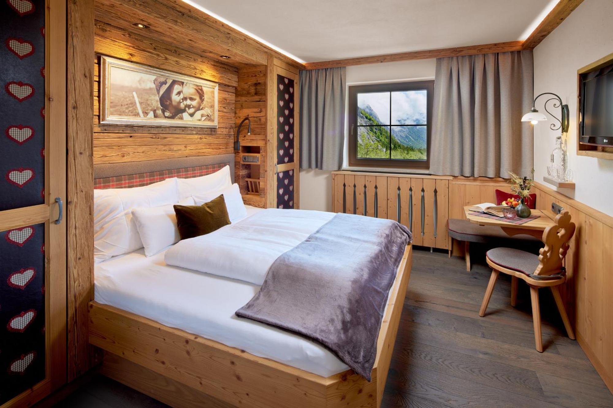 Doppelzimmer mit Bergblick