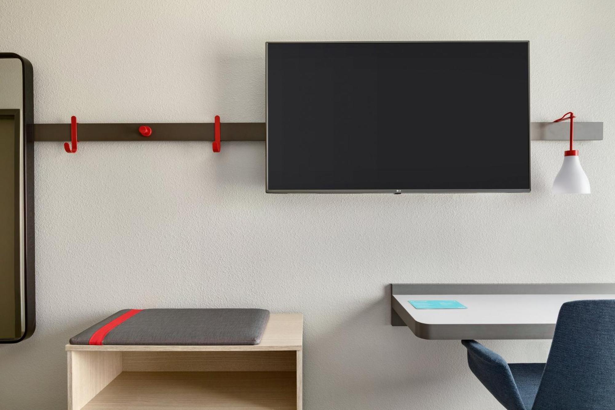 King Room - Mobility Access/Hearing Accessible