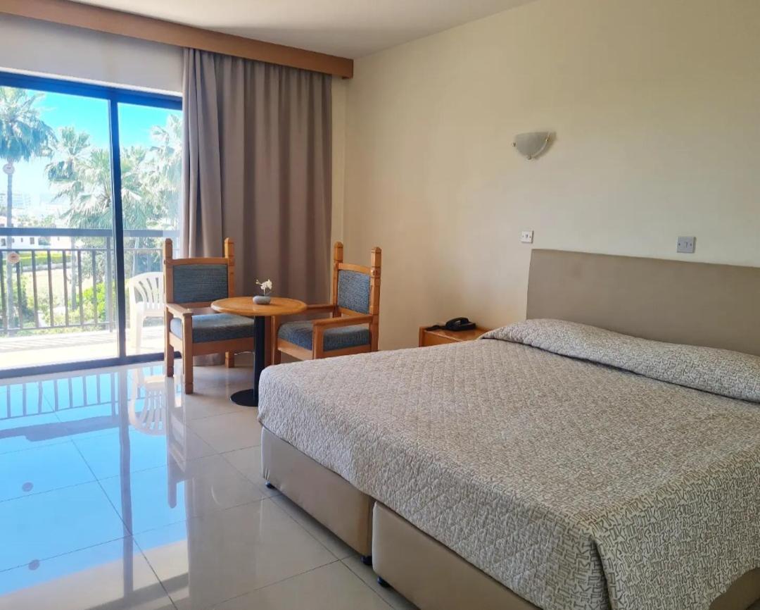 Double or Twin Room,1642319274:JPEG