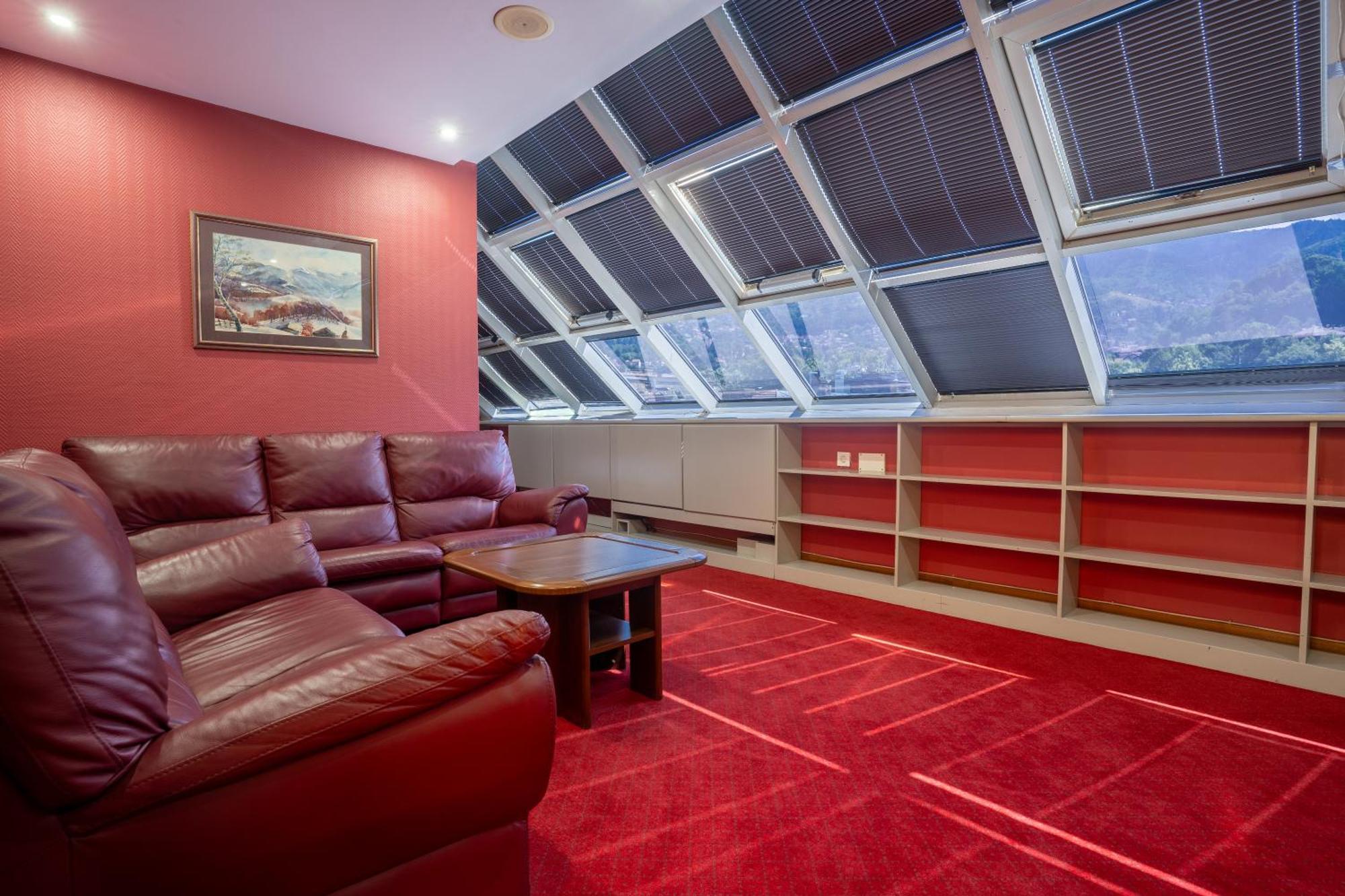 King Room with Mountain View