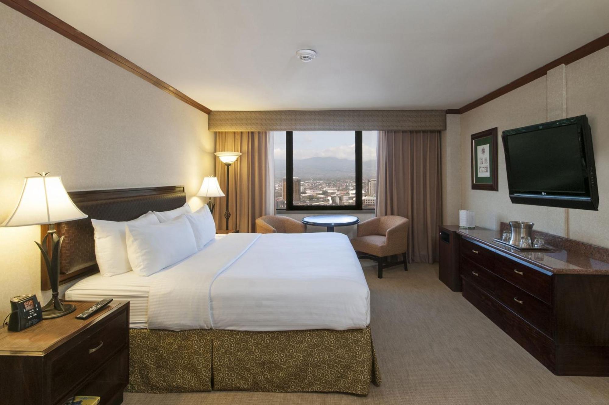 Chambre Lit King-Size Exécutive - Vue sur Ville