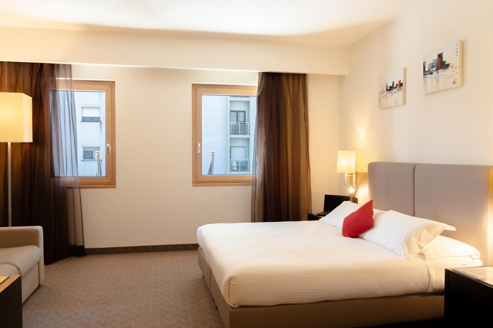 Deluxe Double Room with Extra Bed