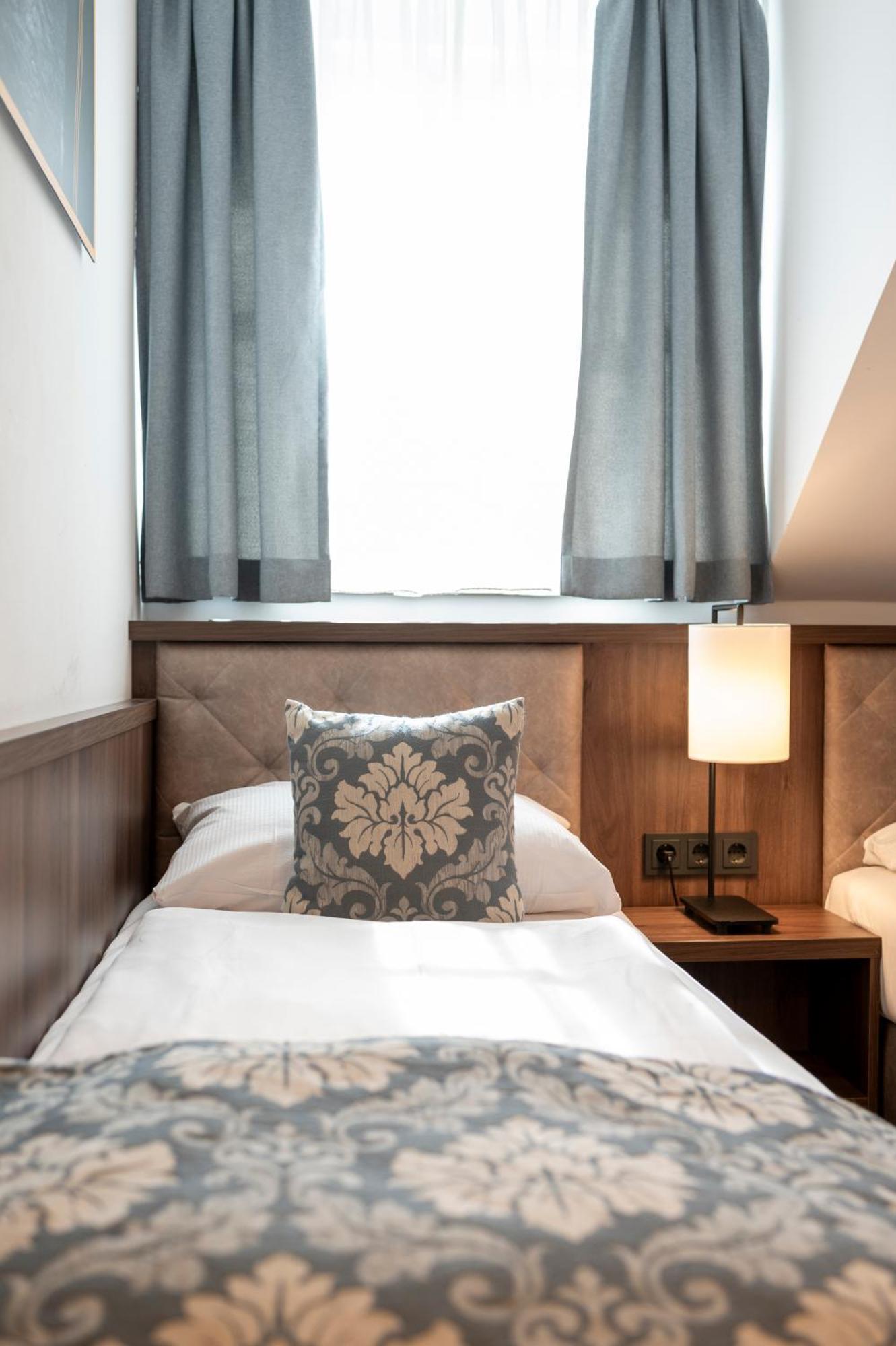 Cosy Double Room