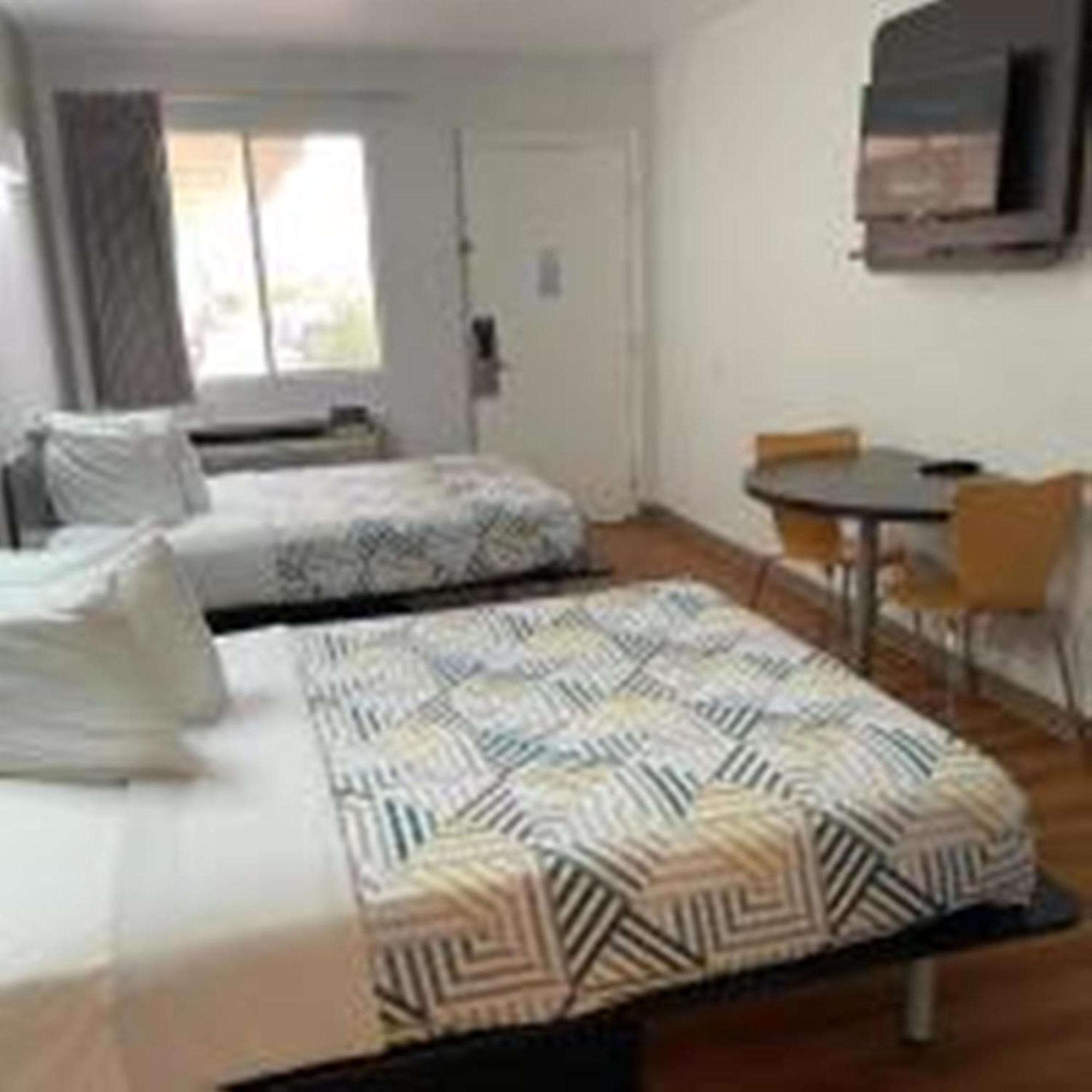 Quadruple Room - Non-Smoking
