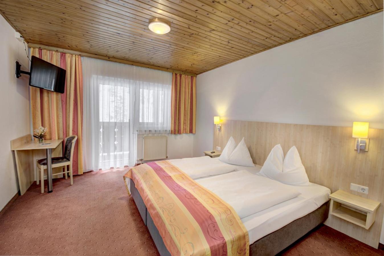 Standard Doppel- oder Zweibettzimmer