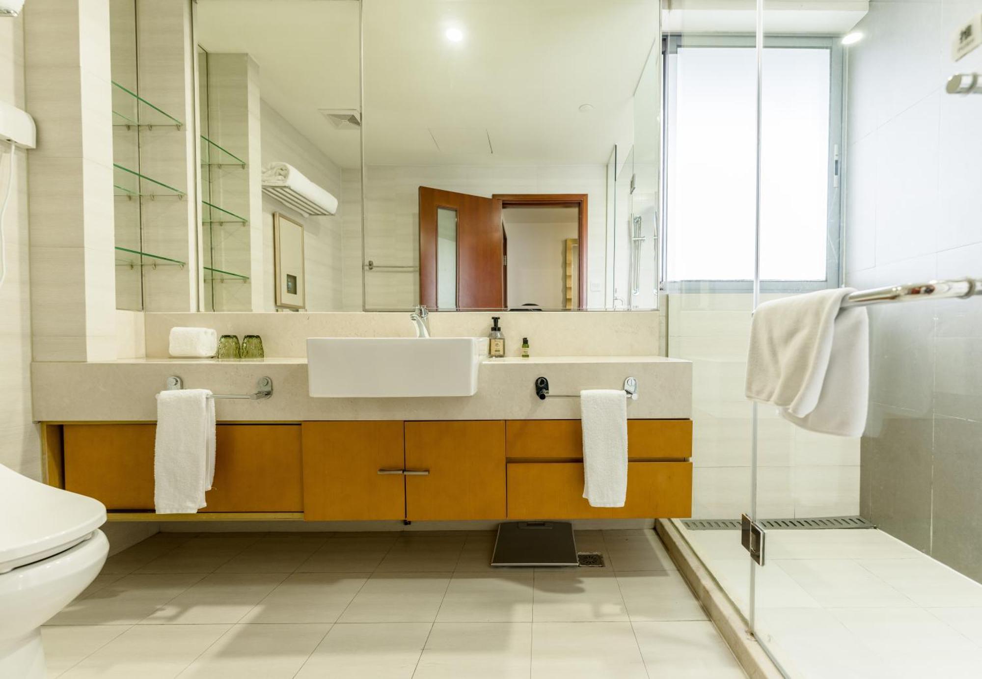 One Bedroom Executive