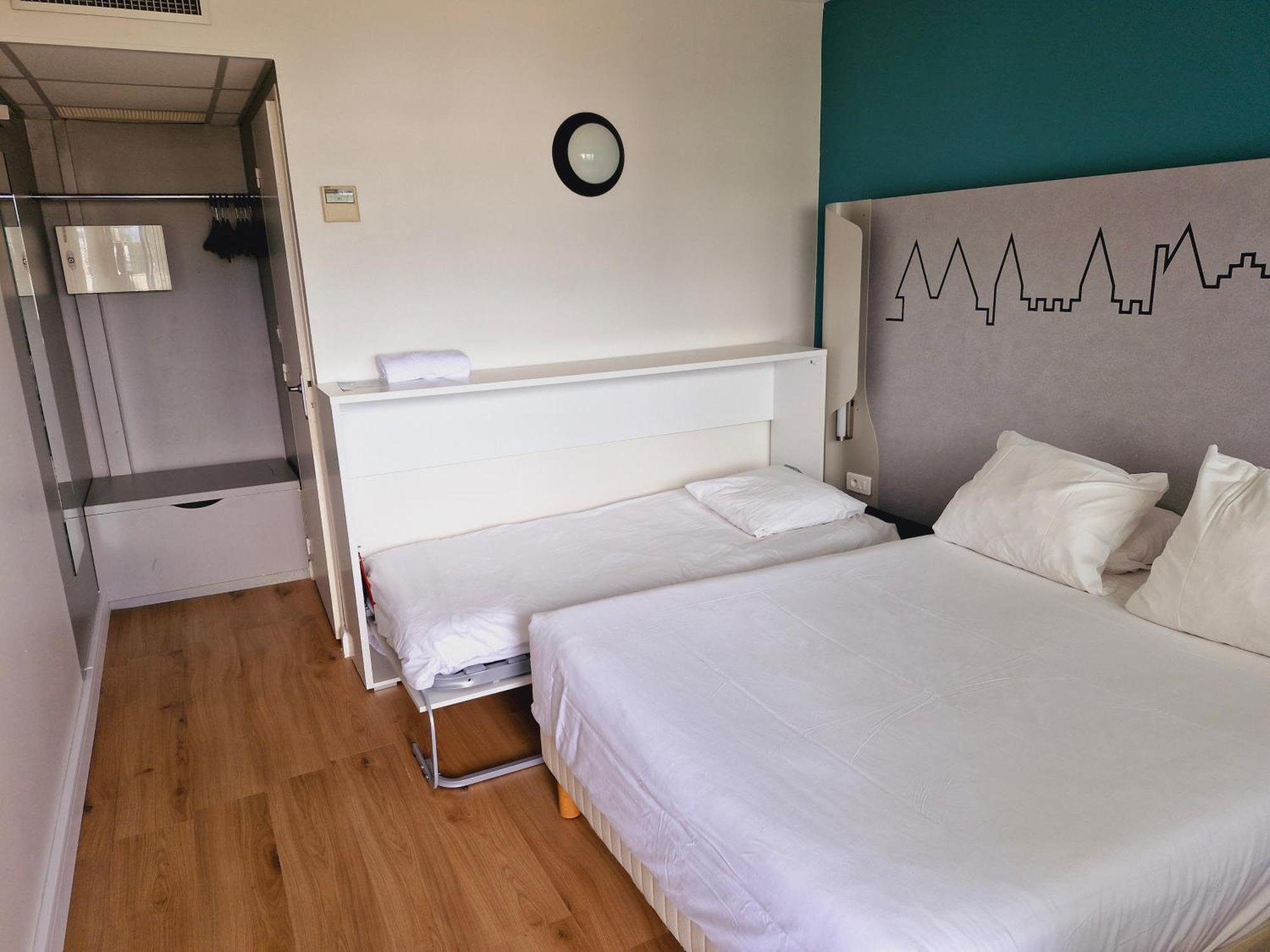Double Room Double Single Bed,1586847373:JPEG
