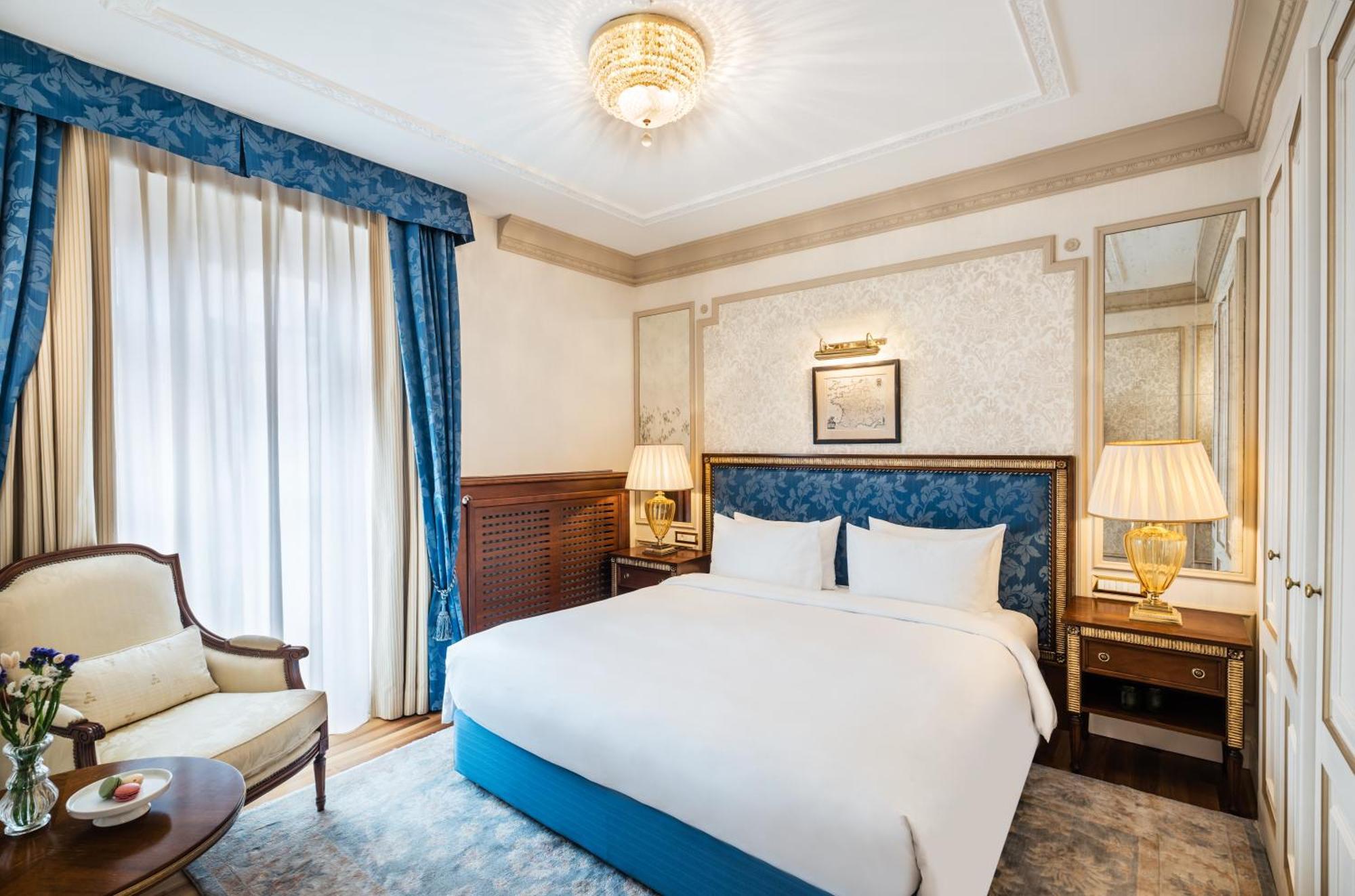 Grand Deluxe Suite