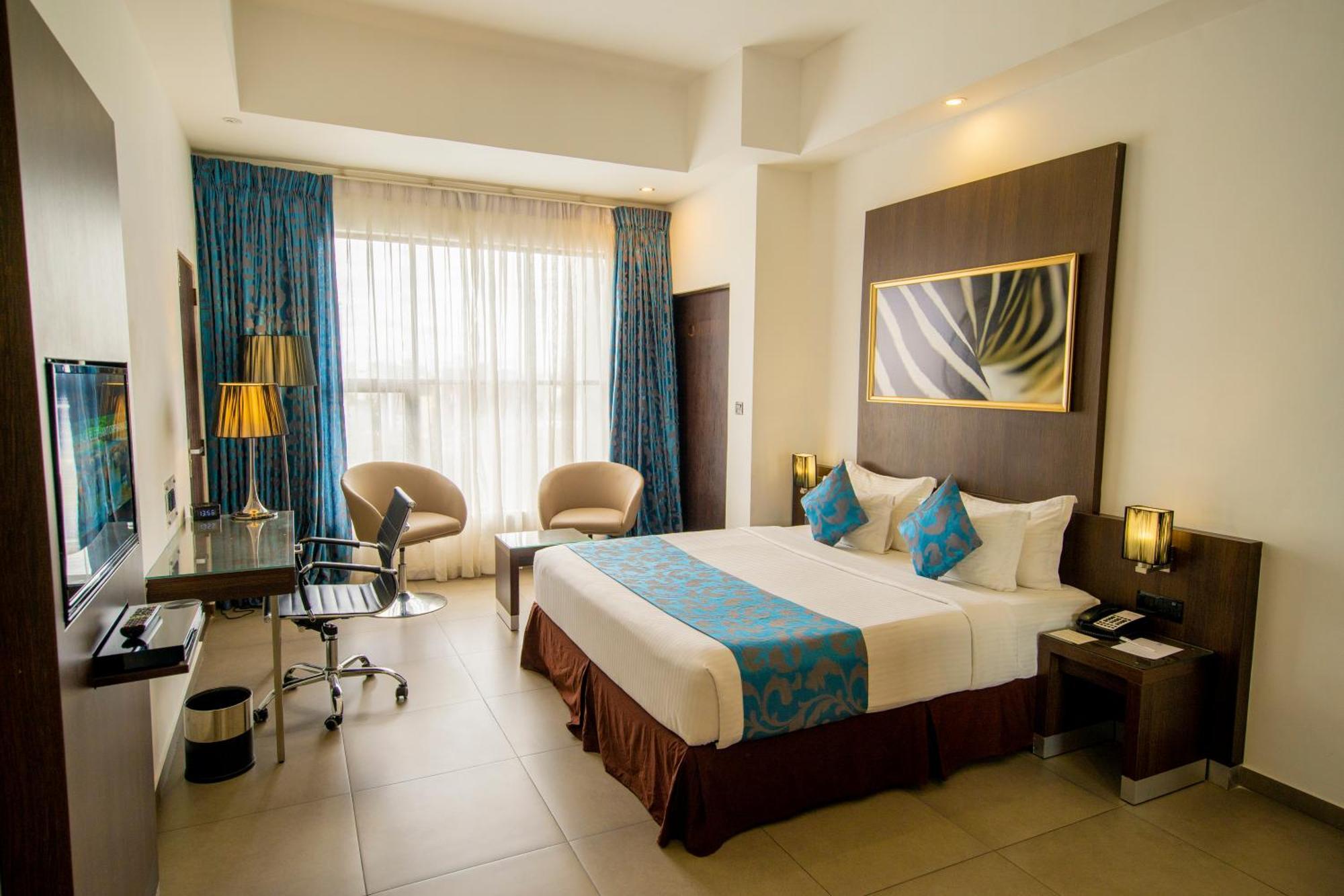 Deluxe King Room