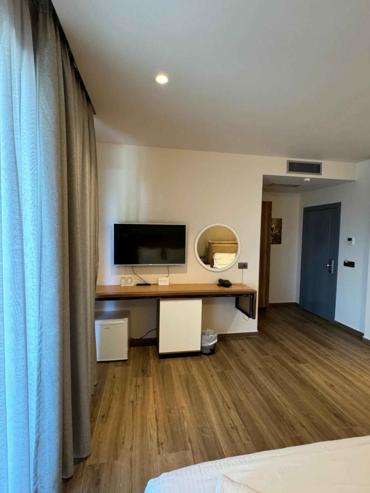 Deluxe Triple Room Balcony Ground Floor