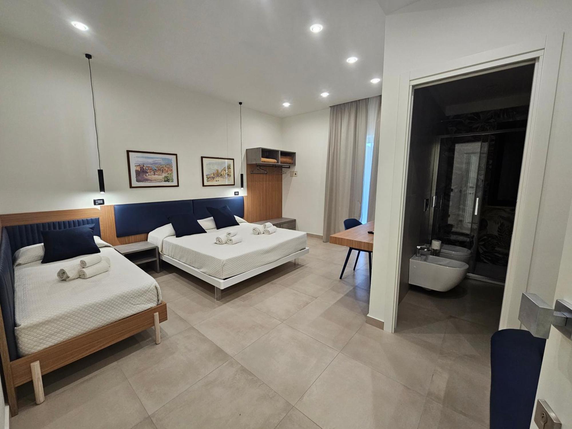 Triple Room