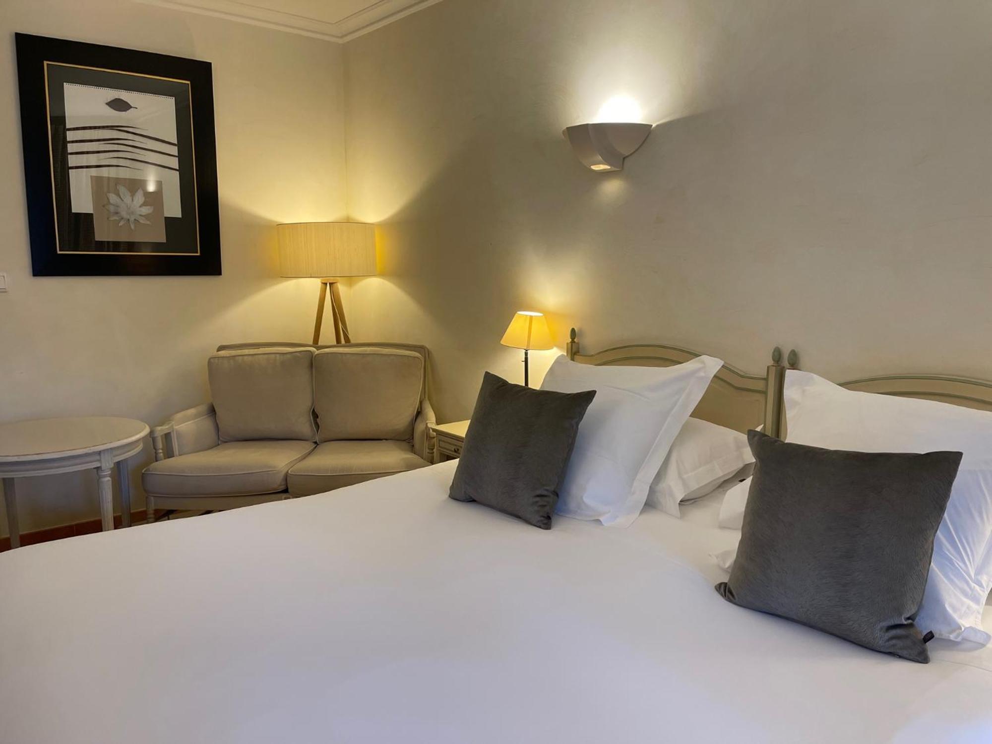 Superior Double Room with Bath