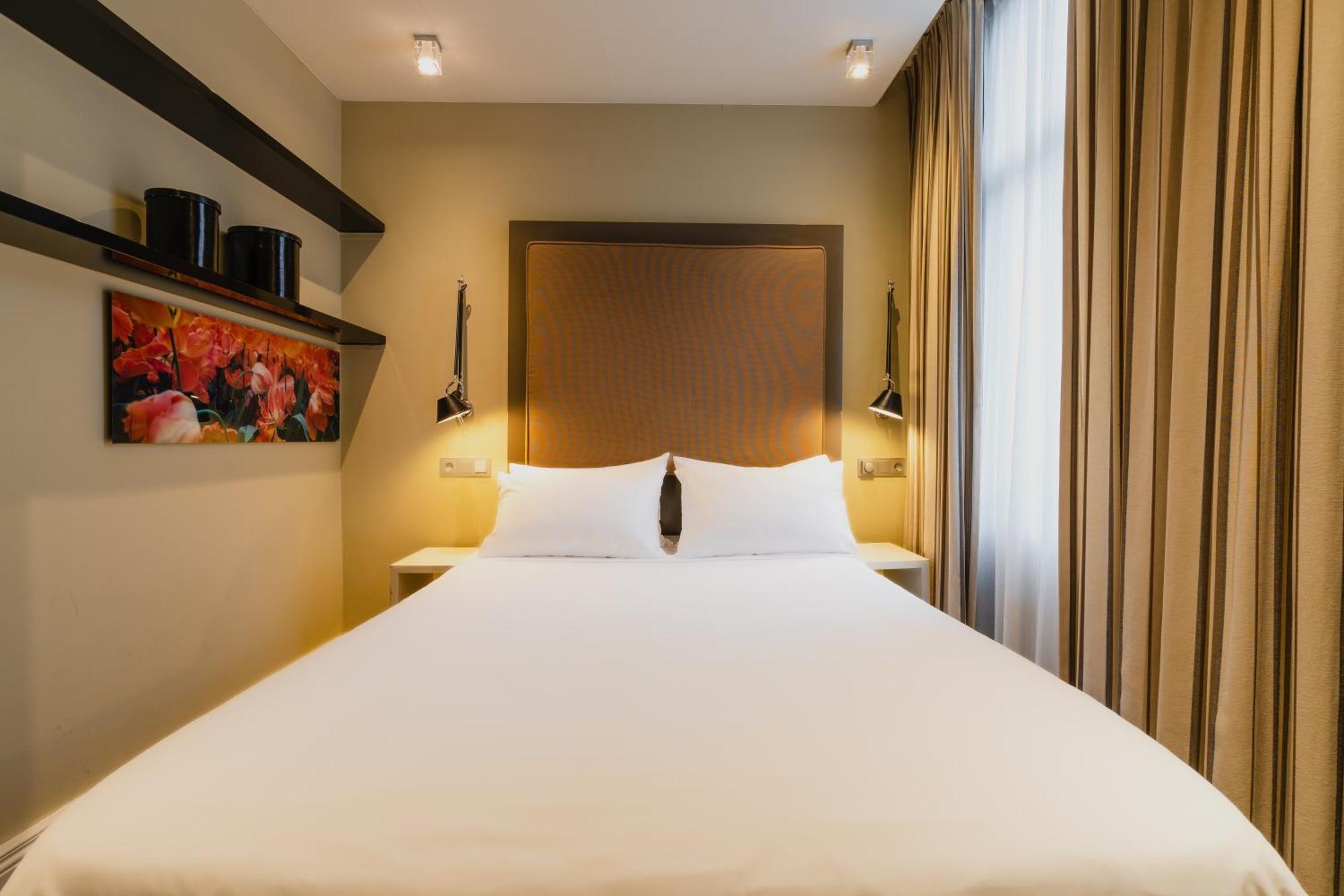 Small Double Room,1588036736:JPEG