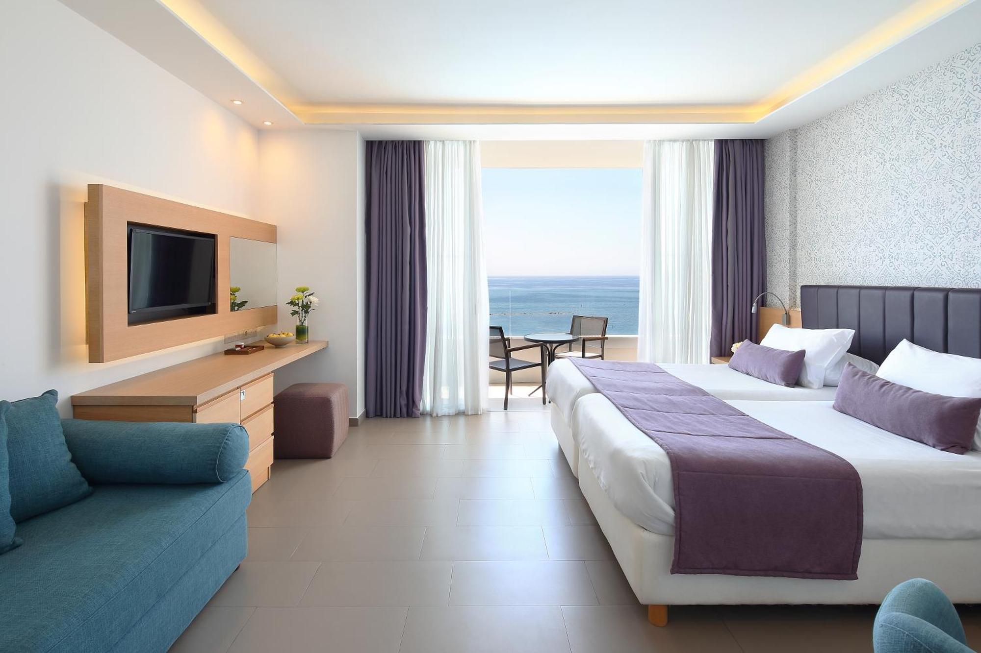 Family Room Sea View