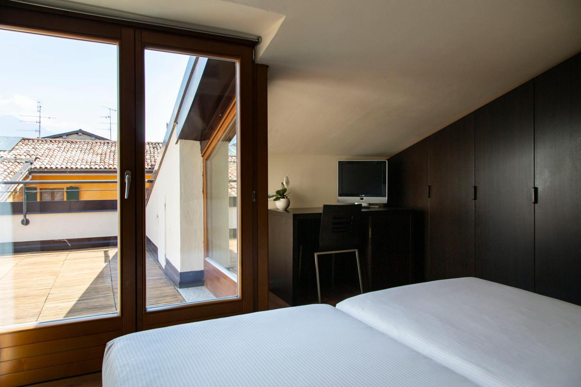 Junior Suite Balcony