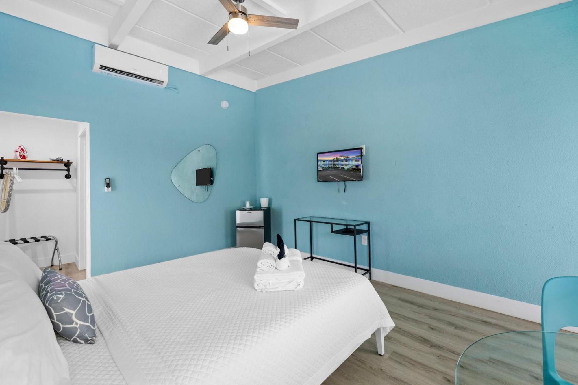 Queen Room Balcony