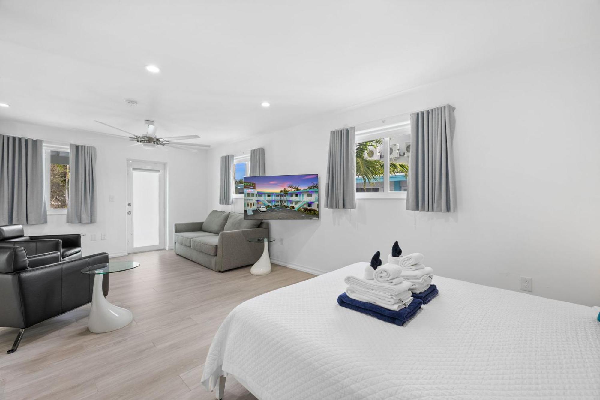 Deluxe Suite