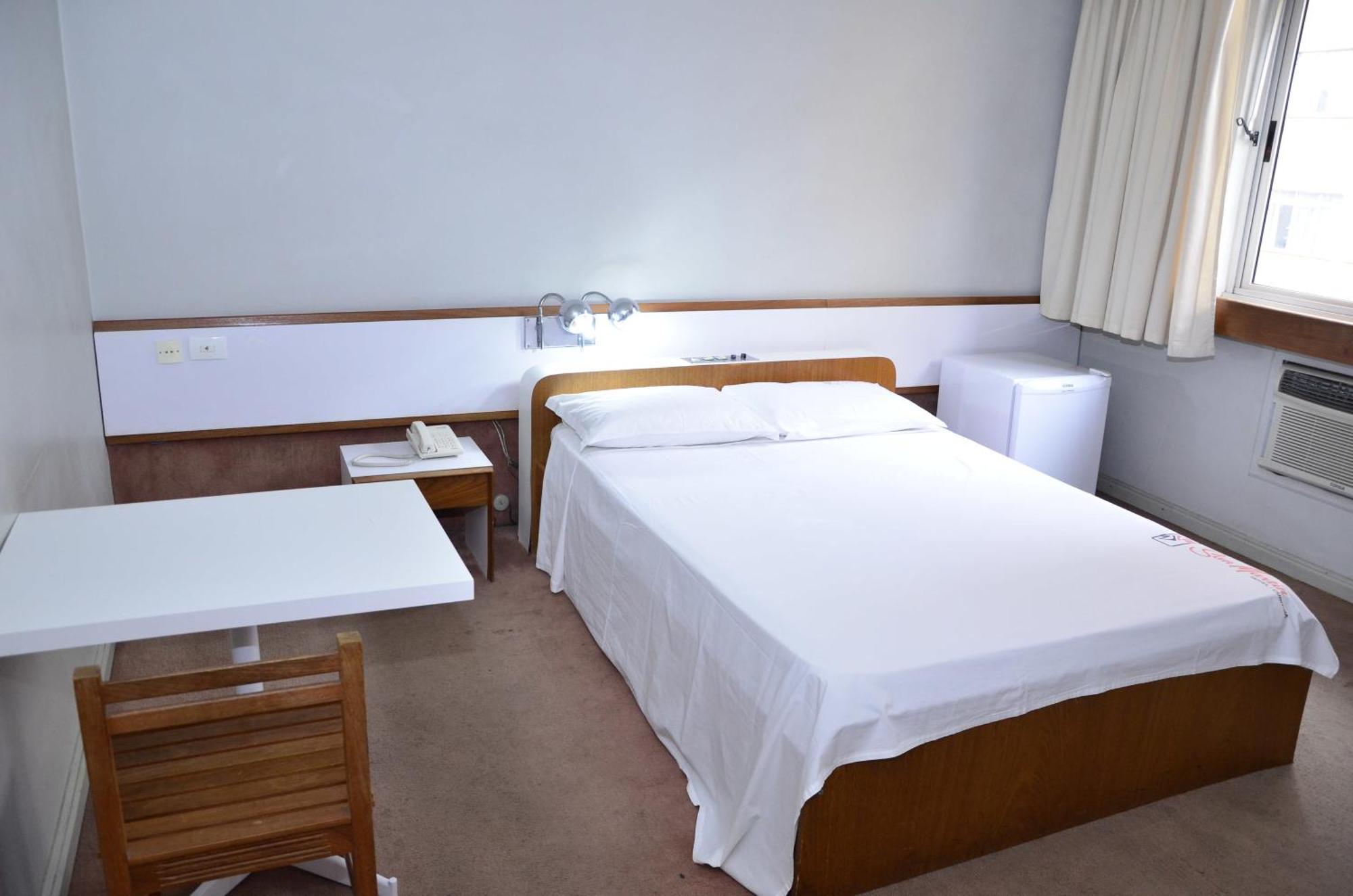 Quarto Duplo Standard