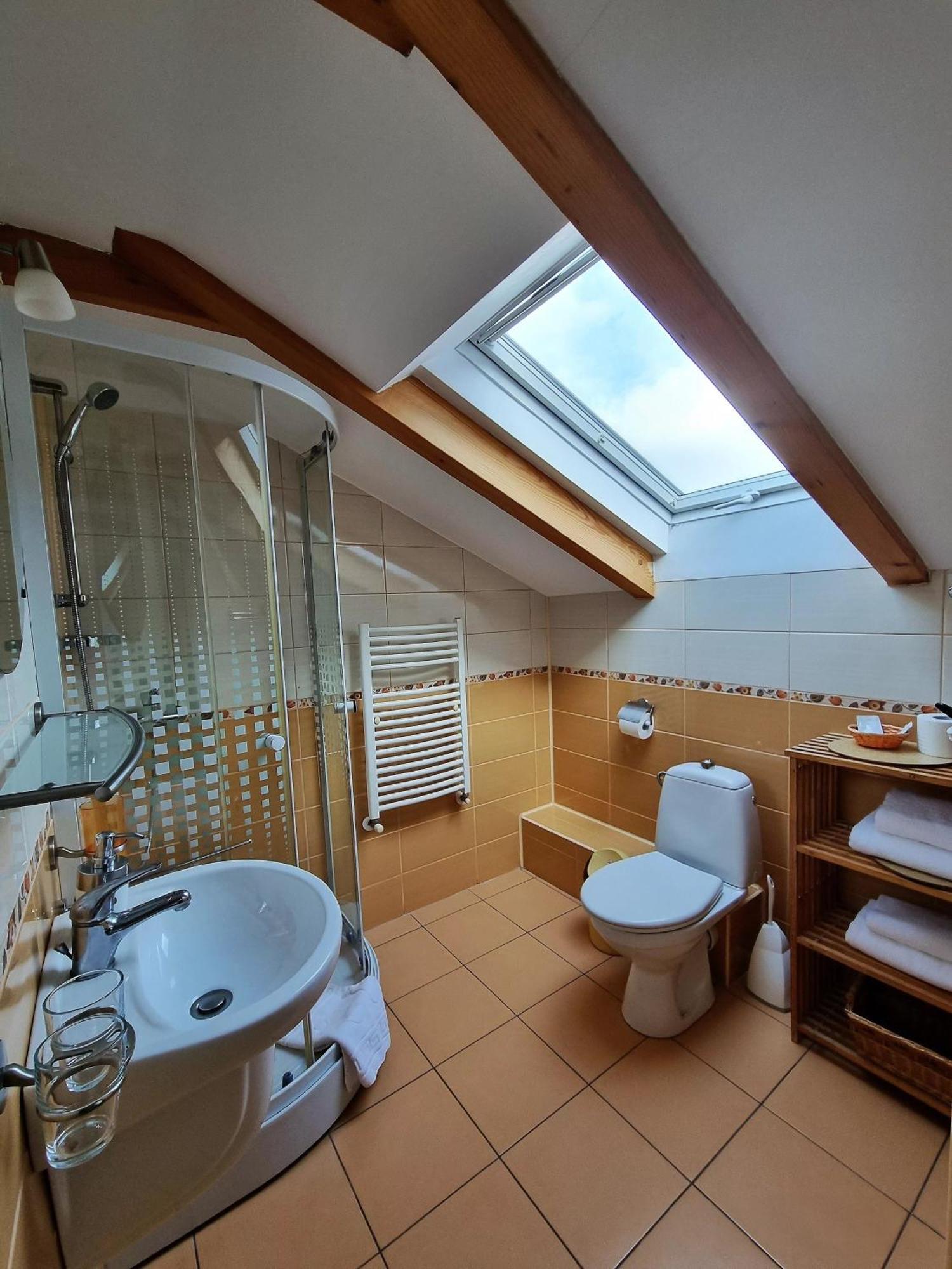 Standard Double or Twin Room,1742737686:JPEG
