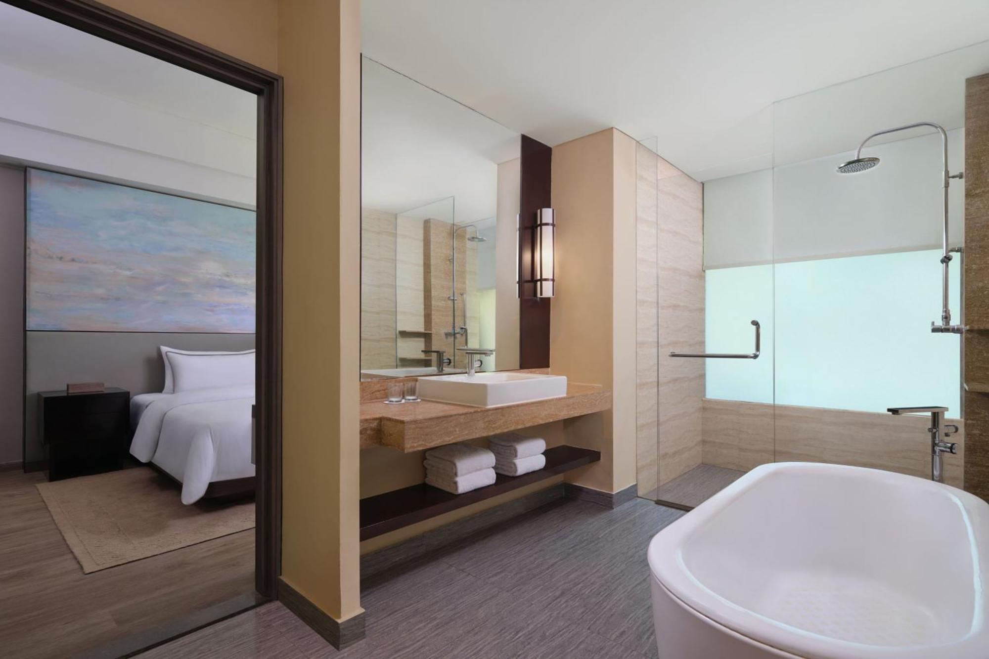Premium King Room with Free Daily Resort Activities and Kids Amenities,1588124271:JPEG